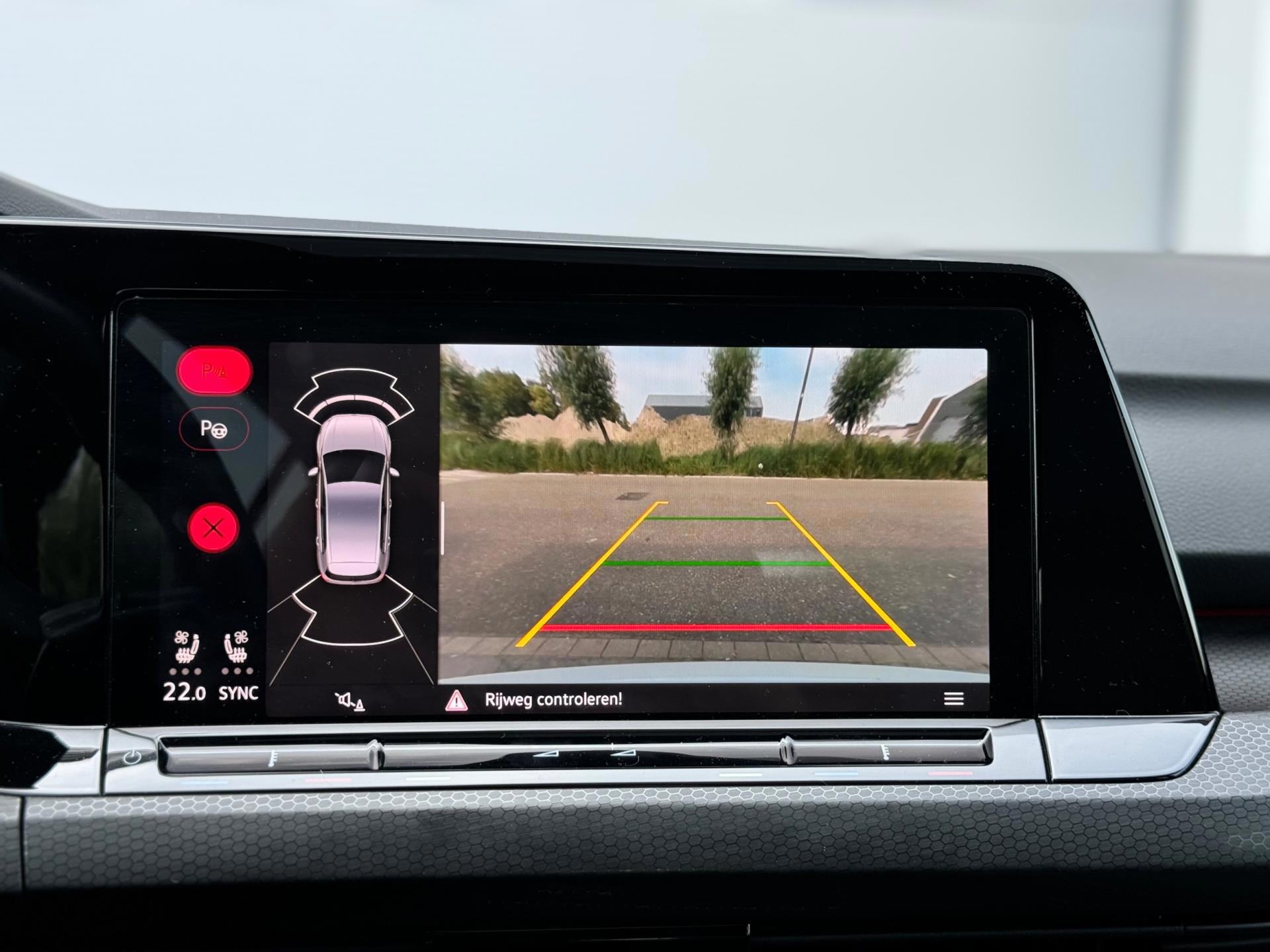 Volkswagen Golf 2.0 TSI GTI (2022), foto 21
