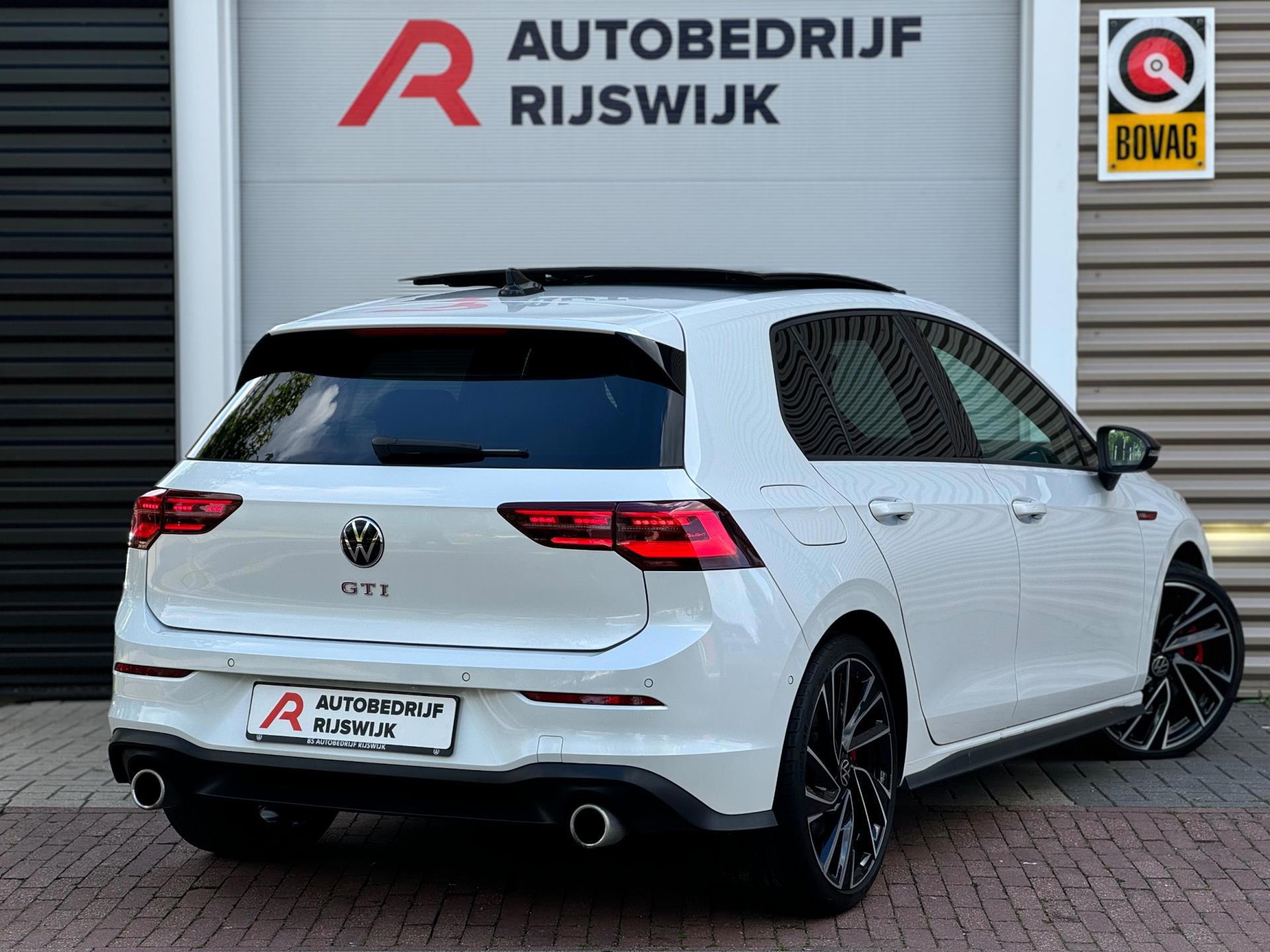 Volkswagen Golf 2.0 TSI GTI (2022), foto 4