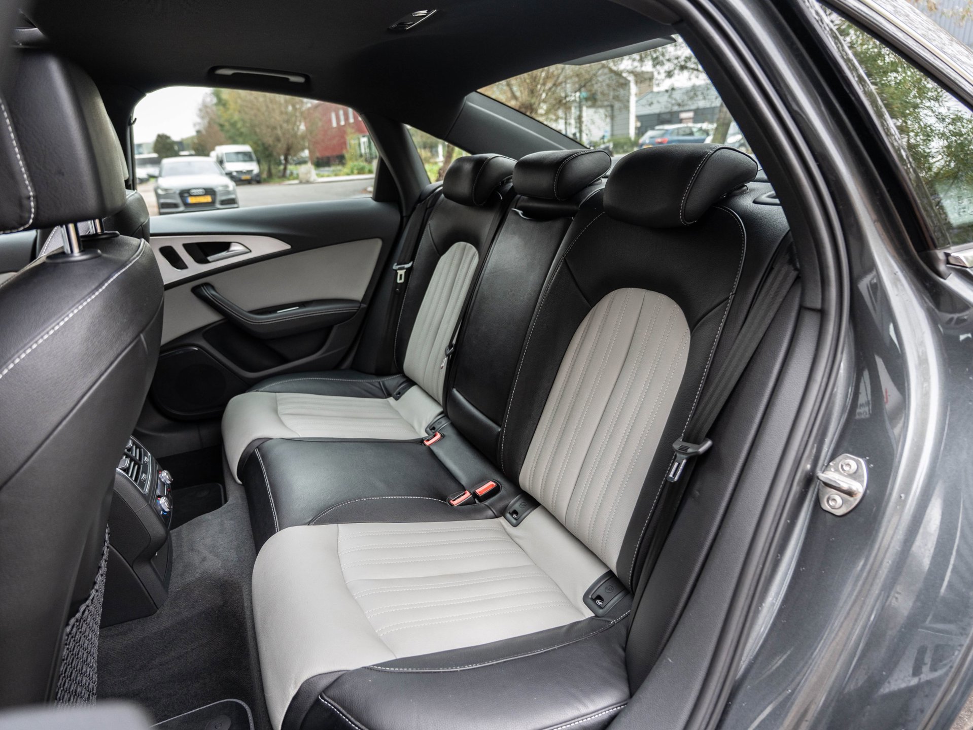 Audi A6 Limousine 1.8 TFSI S-Line Sport Dak (2016), foto 17