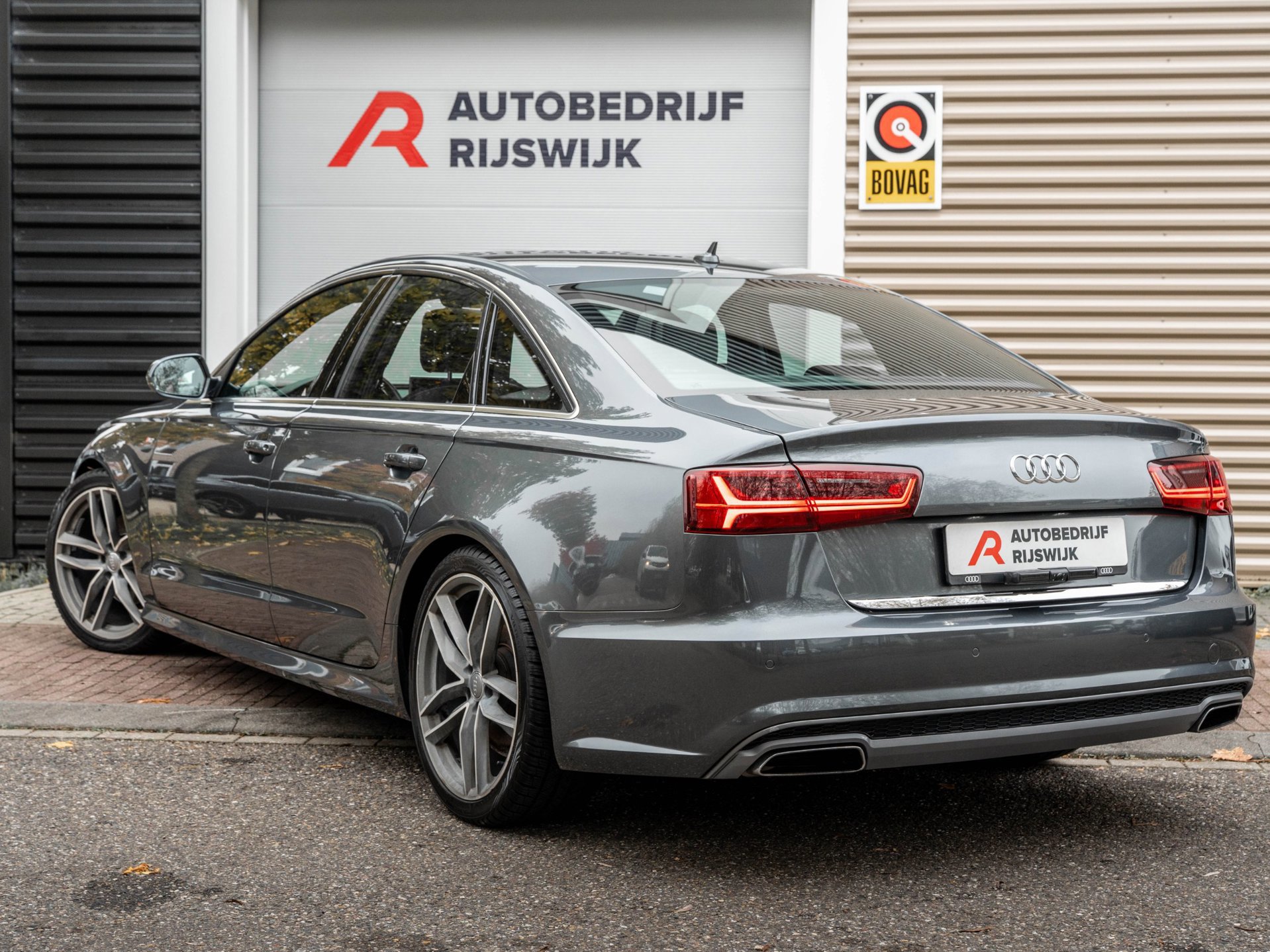 Audi A6 Limousine 1.8 TFSI S-Line Sport Dak (2016), foto 3
