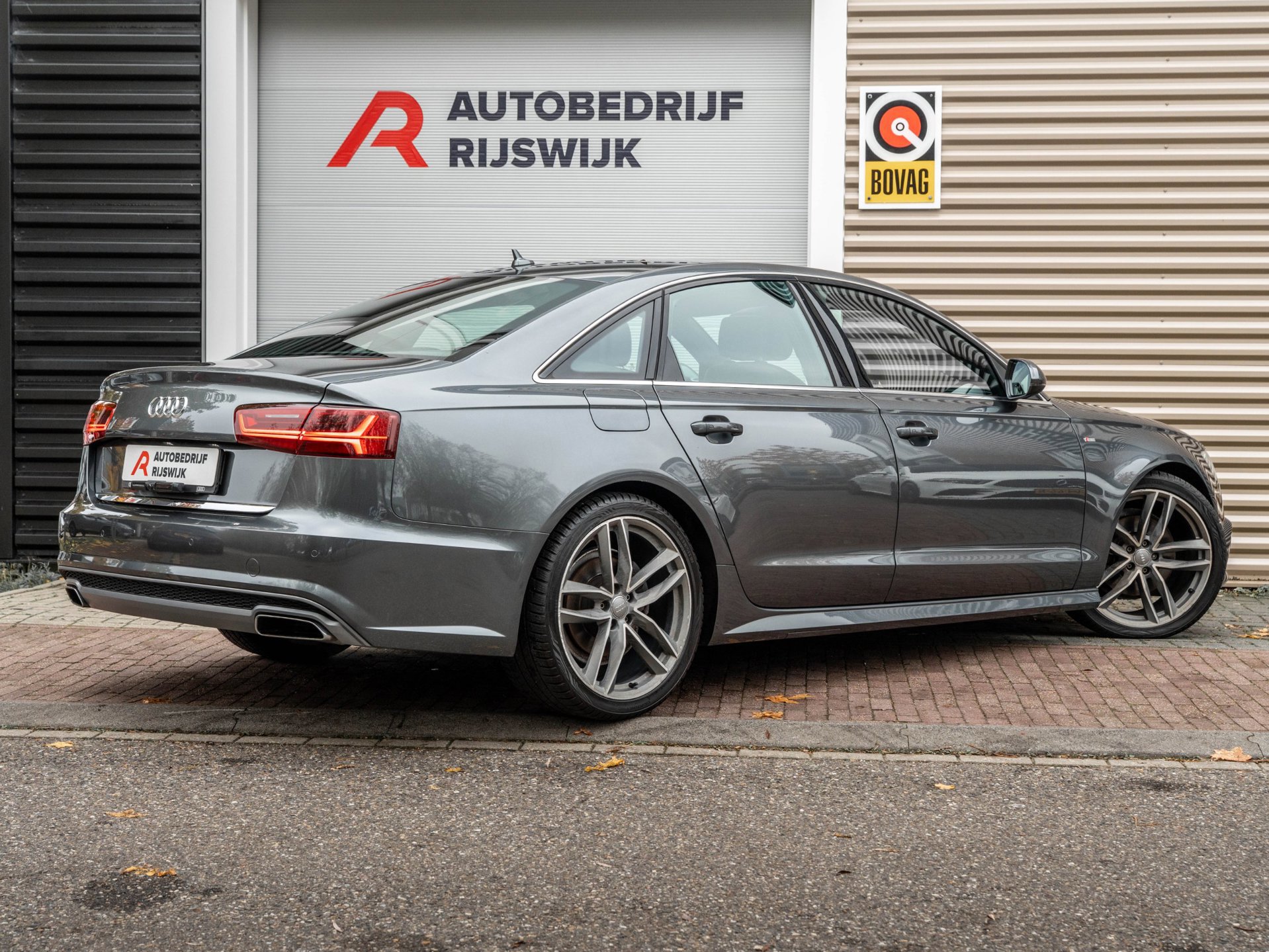 Audi A6 Limousine 1.8 TFSI S-Line Sport Dak (2016), foto 4