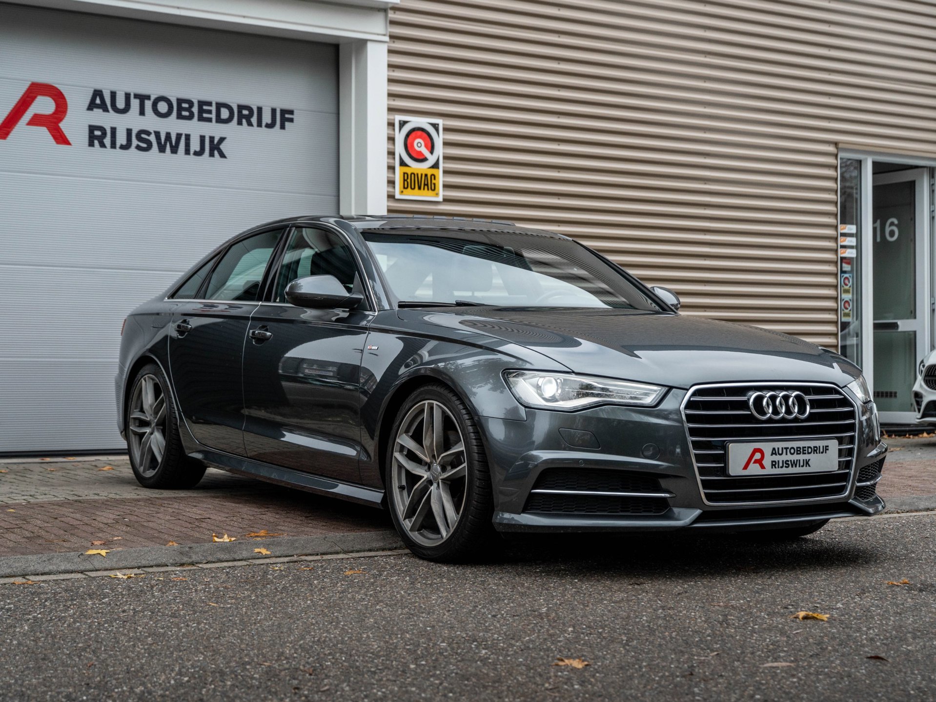 Audi A6 Limousine 1.8 TFSI S-Line Sport Dak (2016), foto 8
