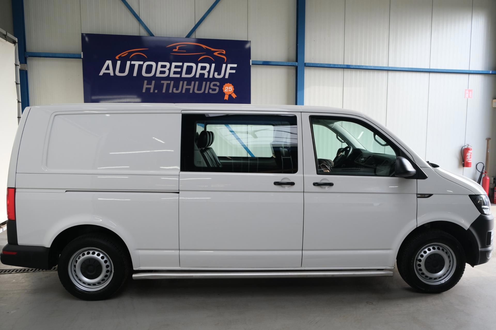 Volkswagen Transporter 2.0 TDI L2H1 DC Comfortline (2018), foto 2
