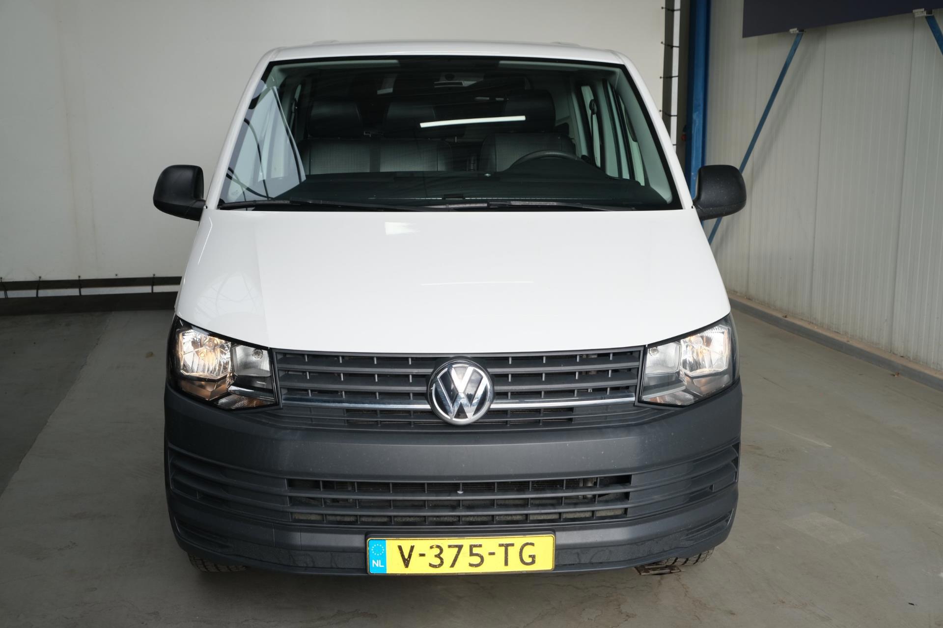 Volkswagen Transporter 2.0 TDI L2H1 DC Comfortline (2018), foto 3