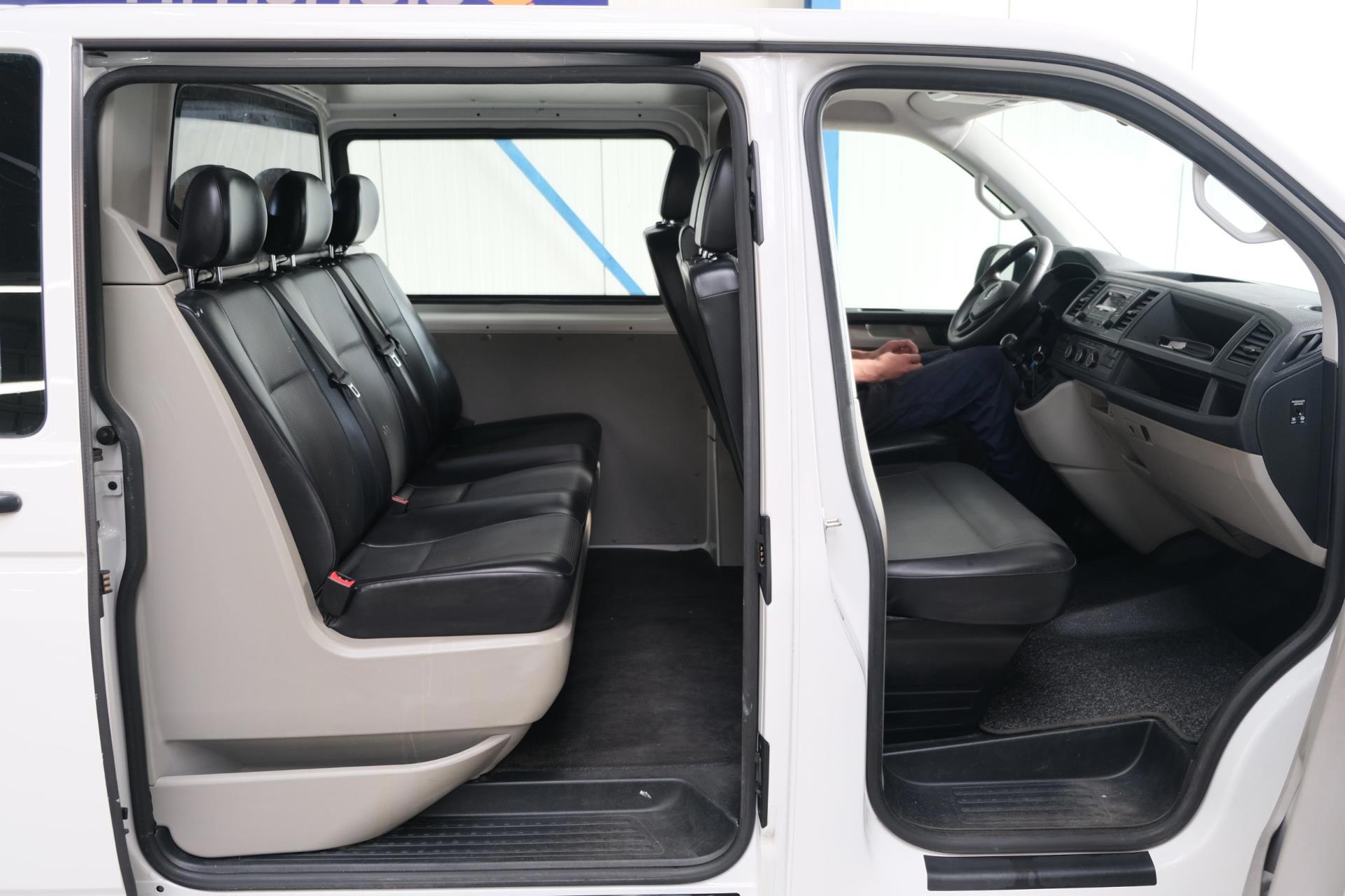 Volkswagen Transporter 2.0 TDI L2H1 DC Comfortline (2018), foto 4
