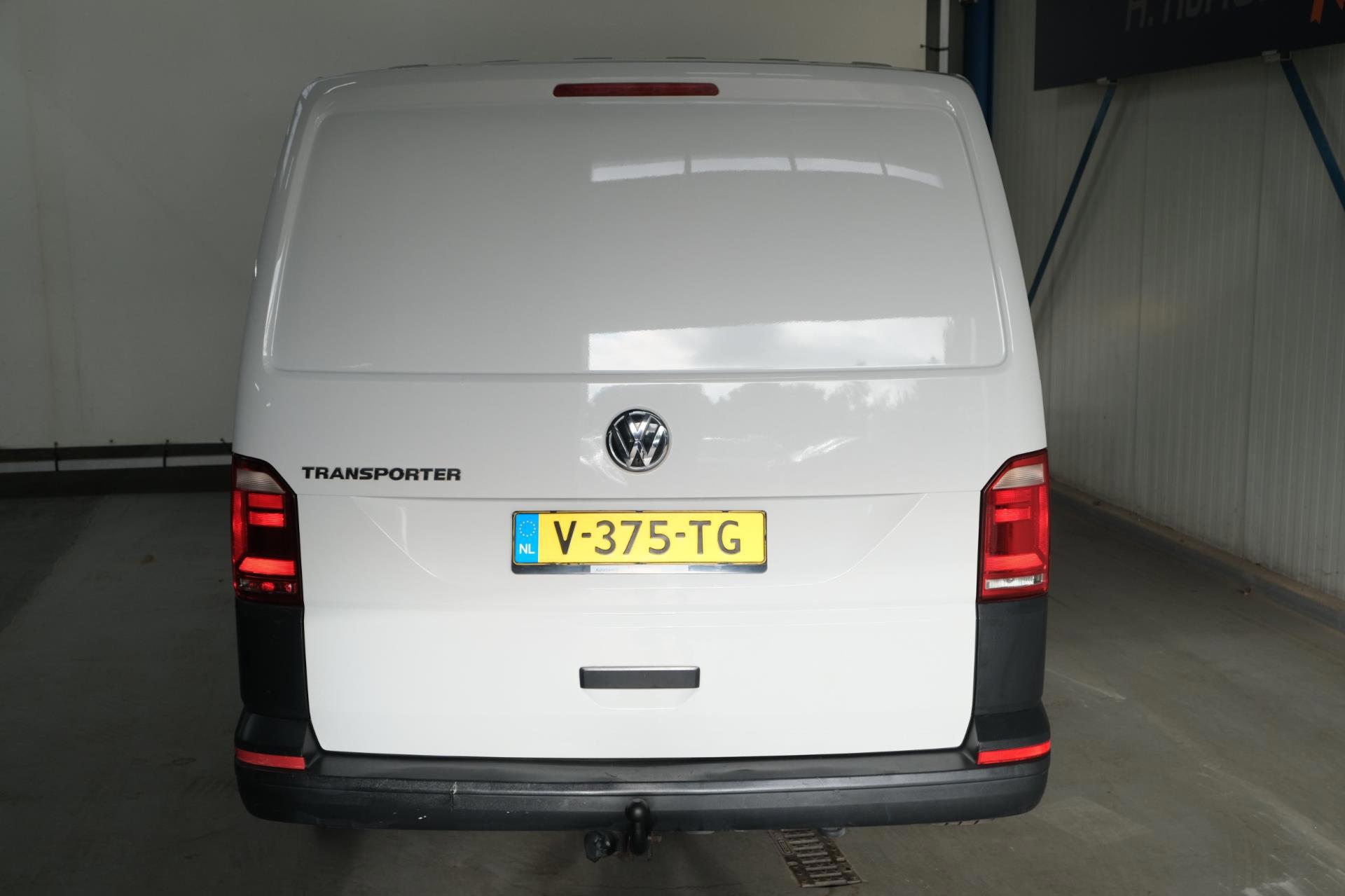 Volkswagen Transporter 2.0 TDI L2H1 DC Comfortline (2018), foto 7