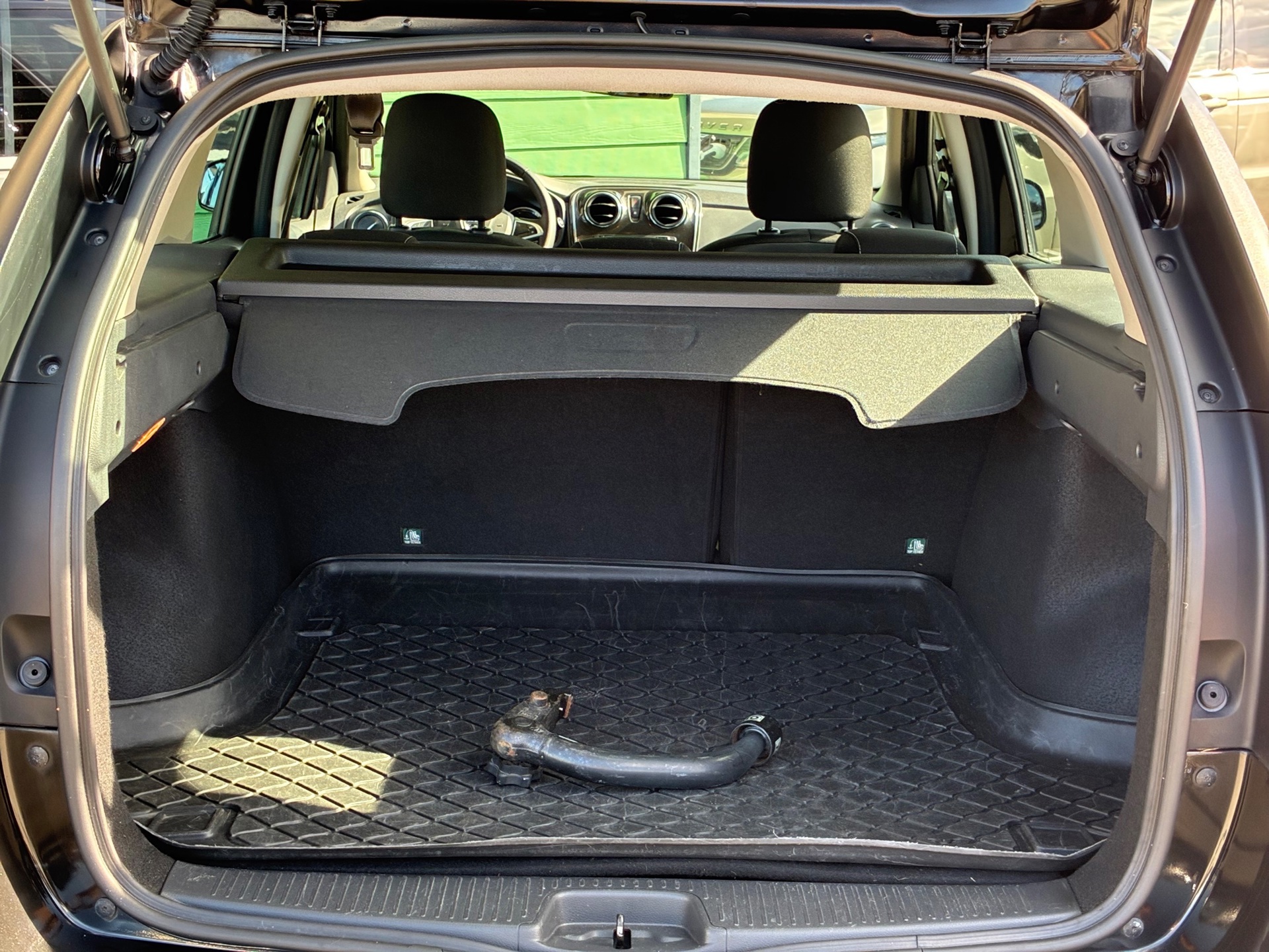 Dacia Logan MCV 0.9 TCe Laureate (2017), foto 24