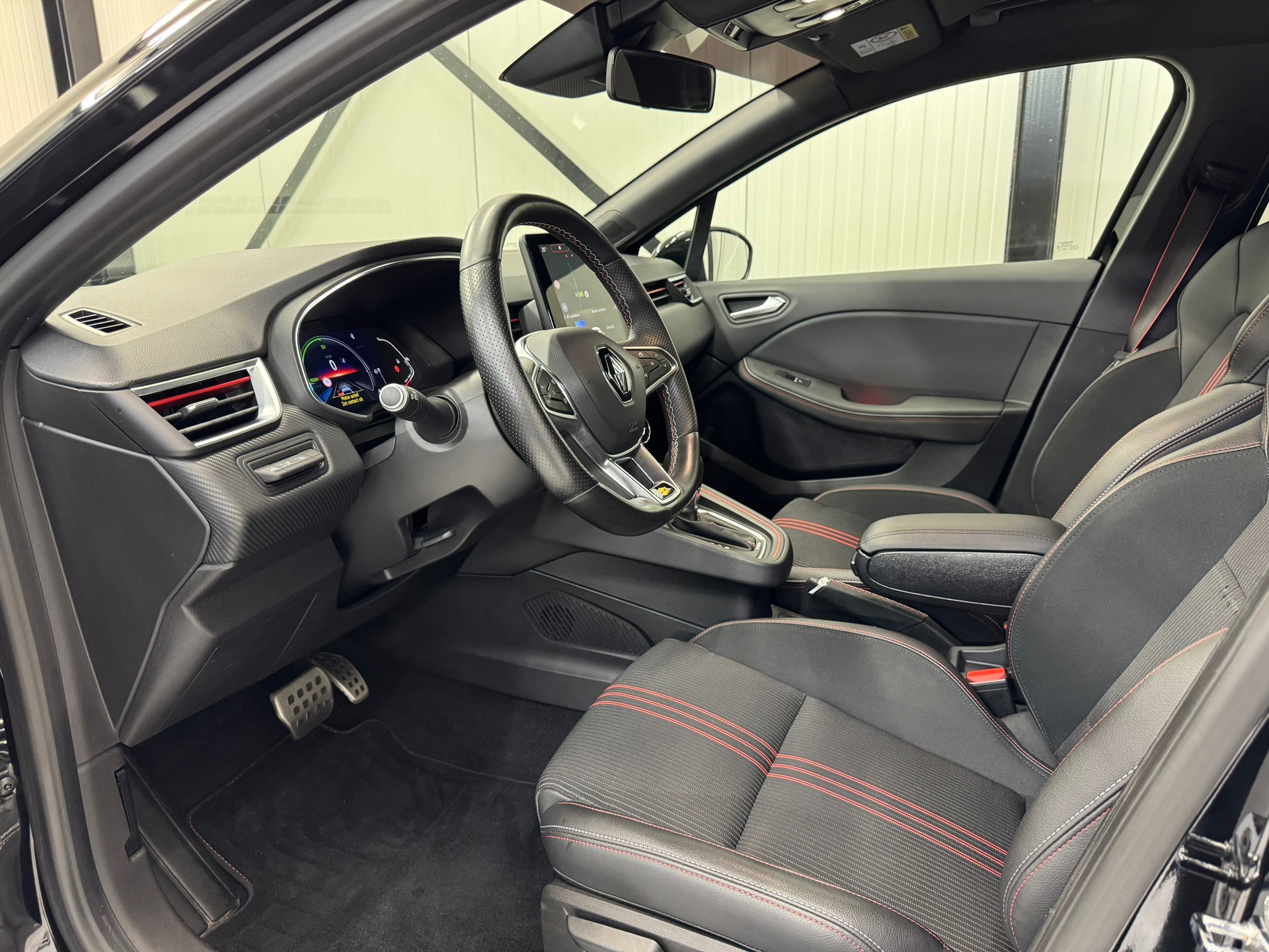 Renault Clio 1.6 E-Tech Hybrid 140 R.S. Line (2021), foto 3