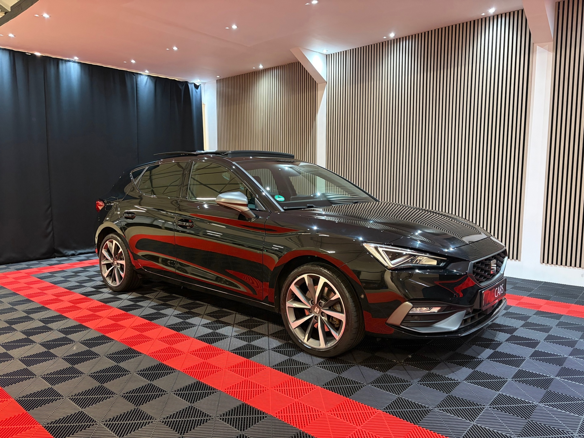 Seat Leon 1.4 TSI eHybrid PHEV FR Business Intense (2021), foto 2