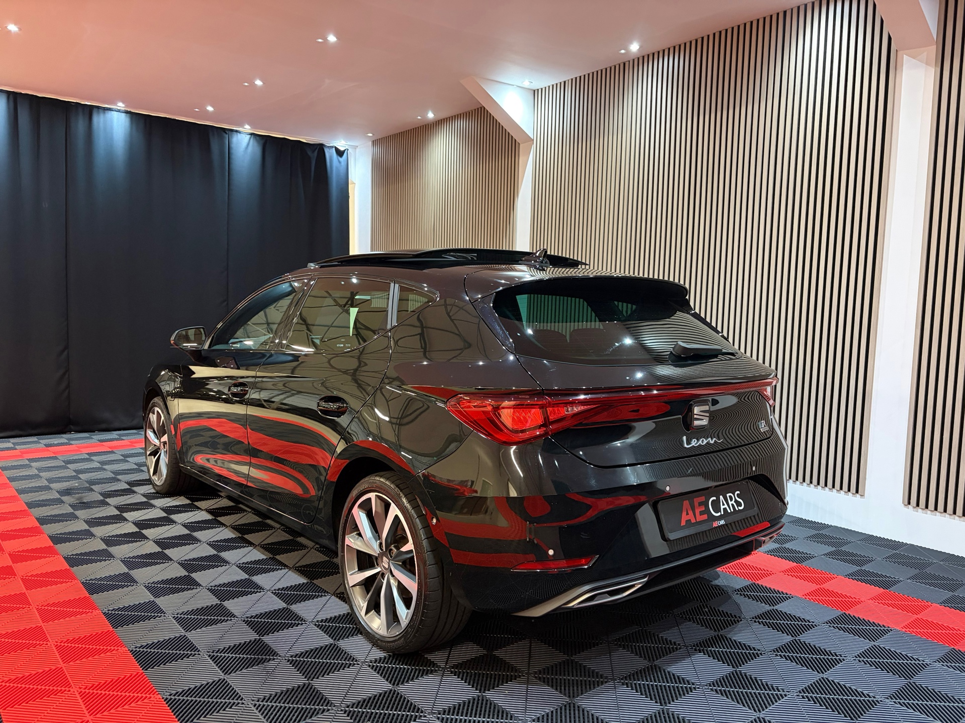 Seat Leon 1.4 TSI eHybrid PHEV FR Business Intense (2021), foto 12
