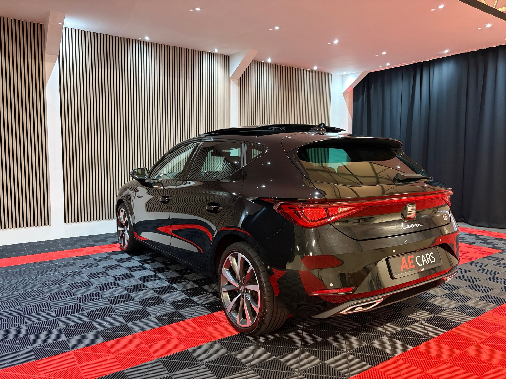 Seat Leon 1.4 TSI eHybrid PHEV FR Business Intense (2021), foto 17