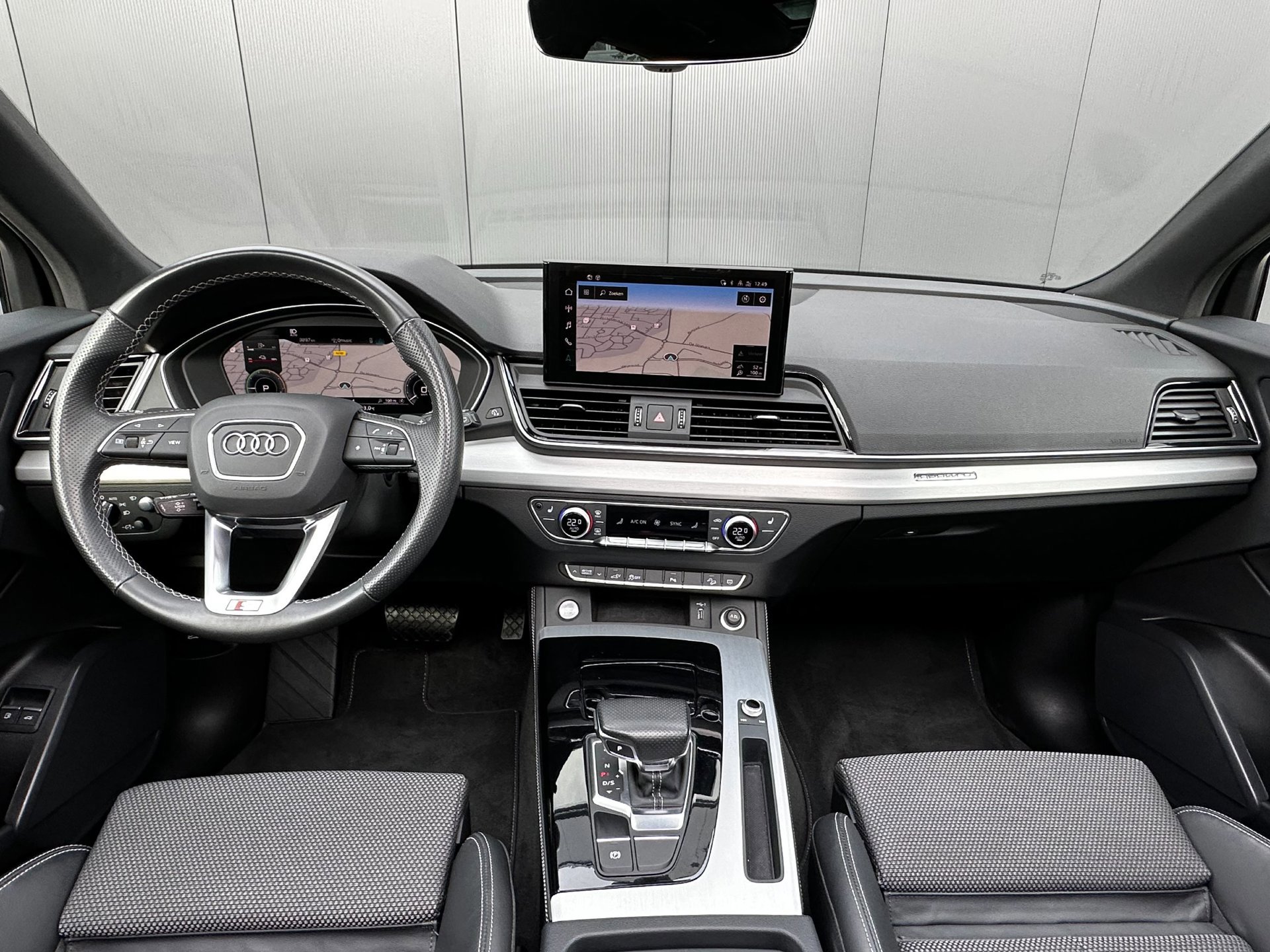 Audi Q5 50 TFSI e S-line (2023), foto 15