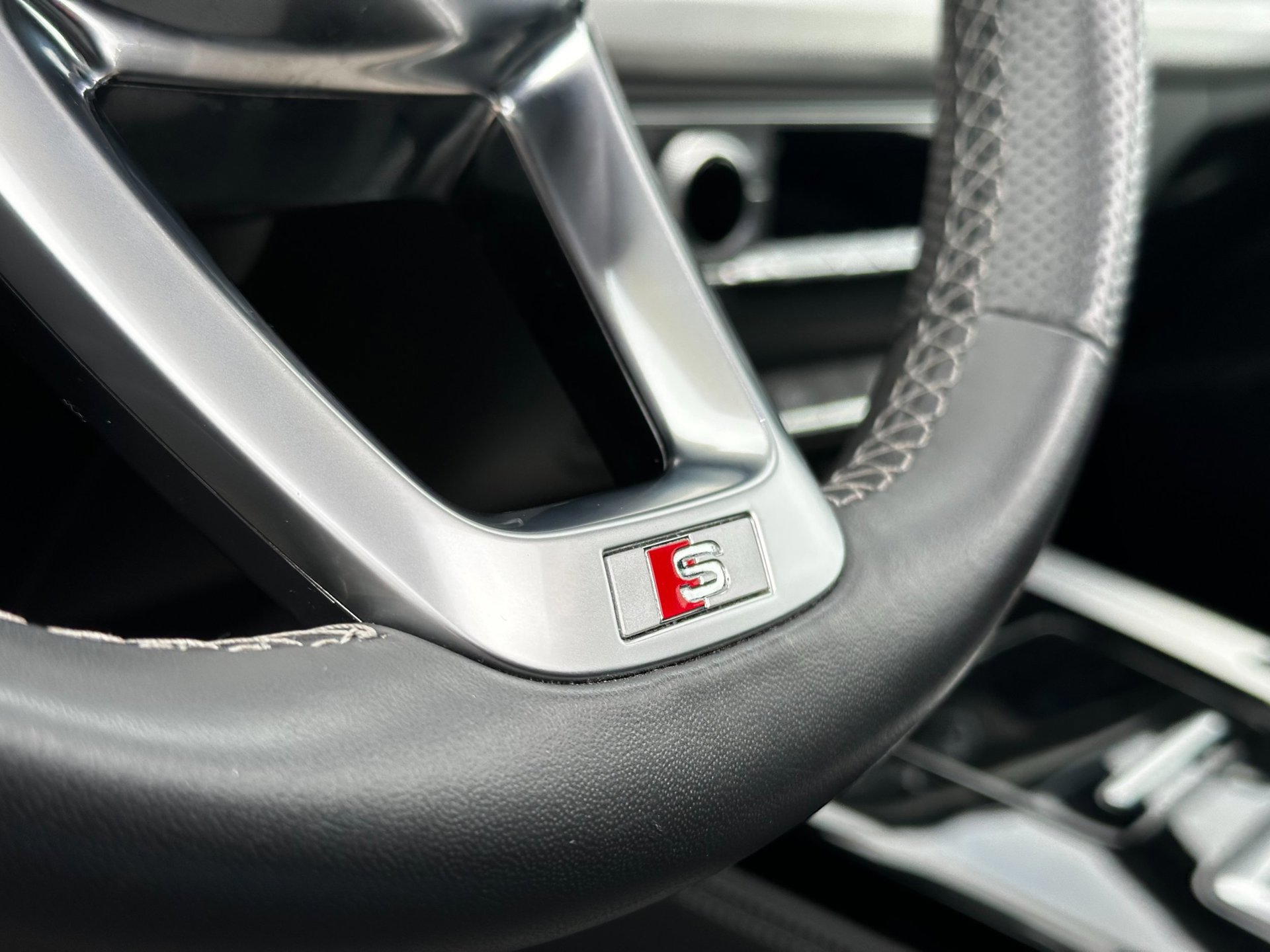 Audi Q5 50 TFSI e S-line (2023), foto 22