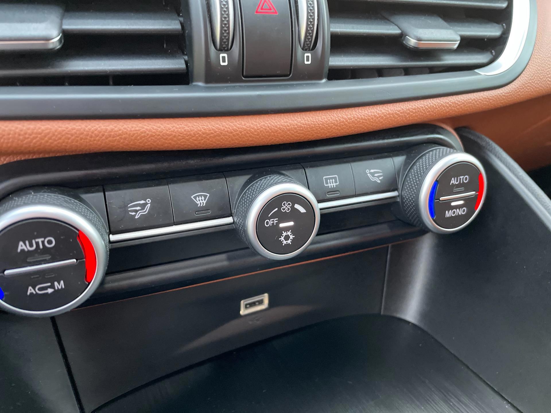 Alfa Romeo Giulia 2.2 Eco Business Super-NL AUTO (2016), foto 17