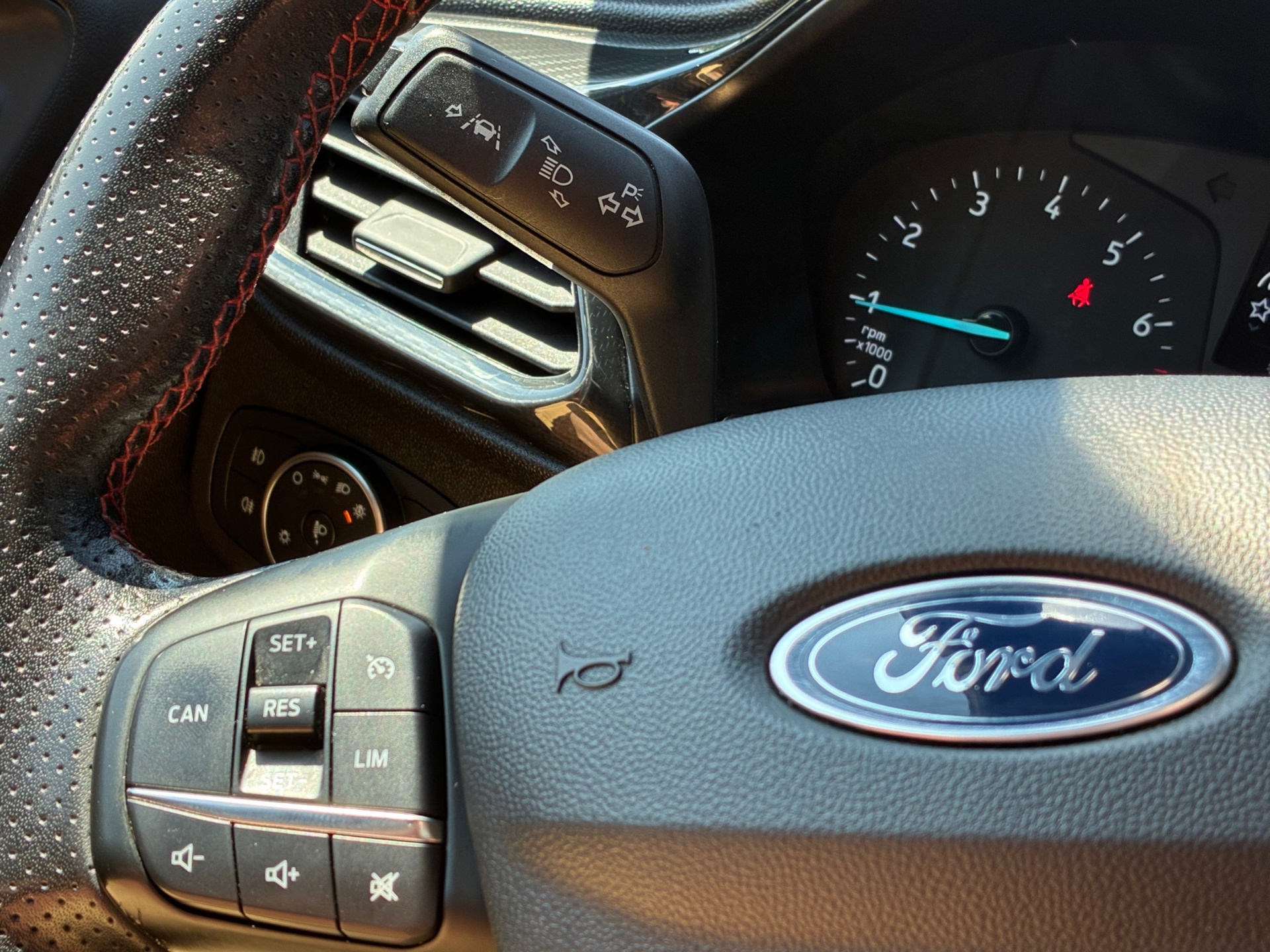 Ford Fiesta 1.0 EcoBoost ST-Line (2018), foto 17