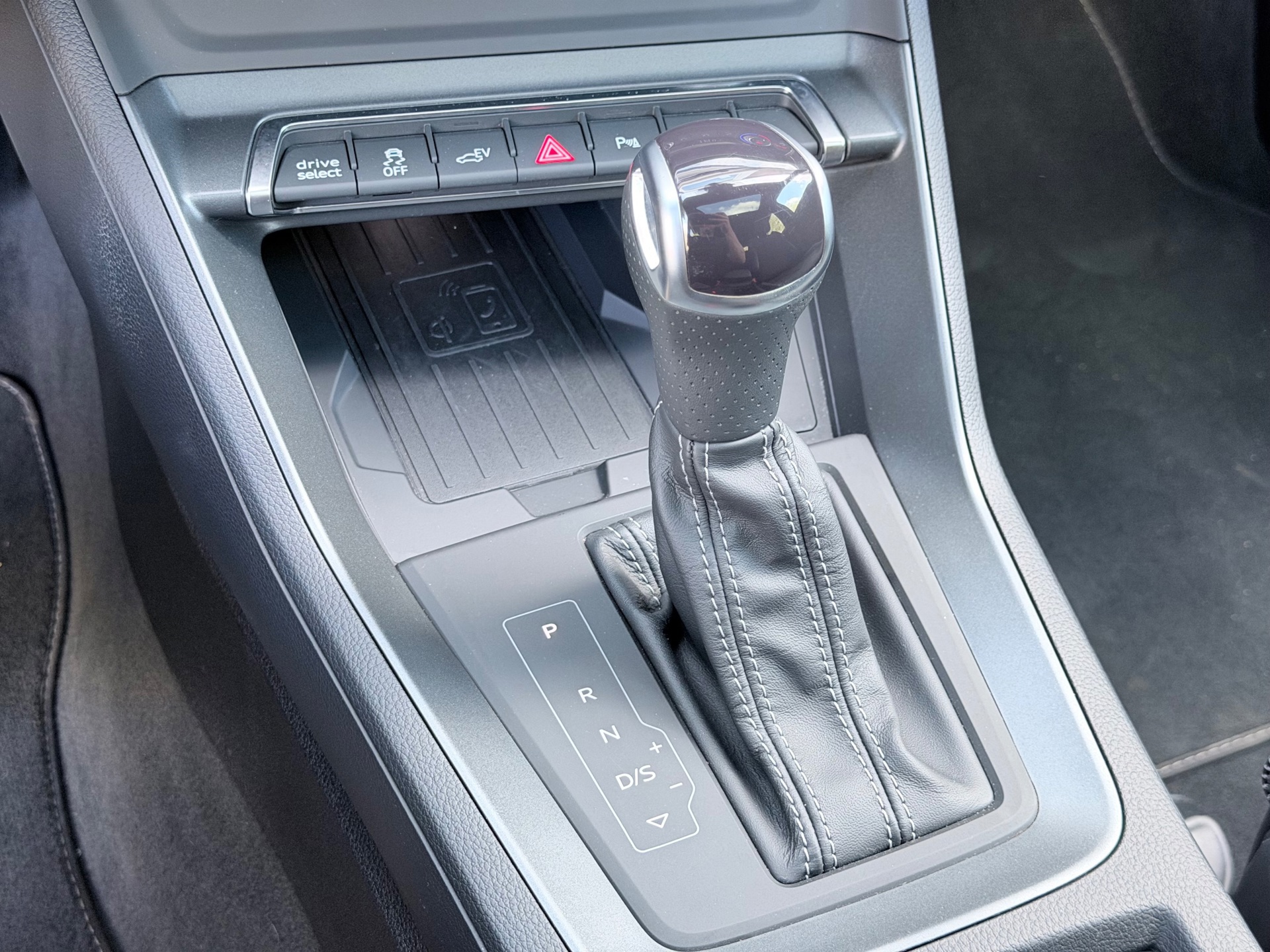 Audi Q3 Sportback 45 TFSI e S Edition (2022), foto 17