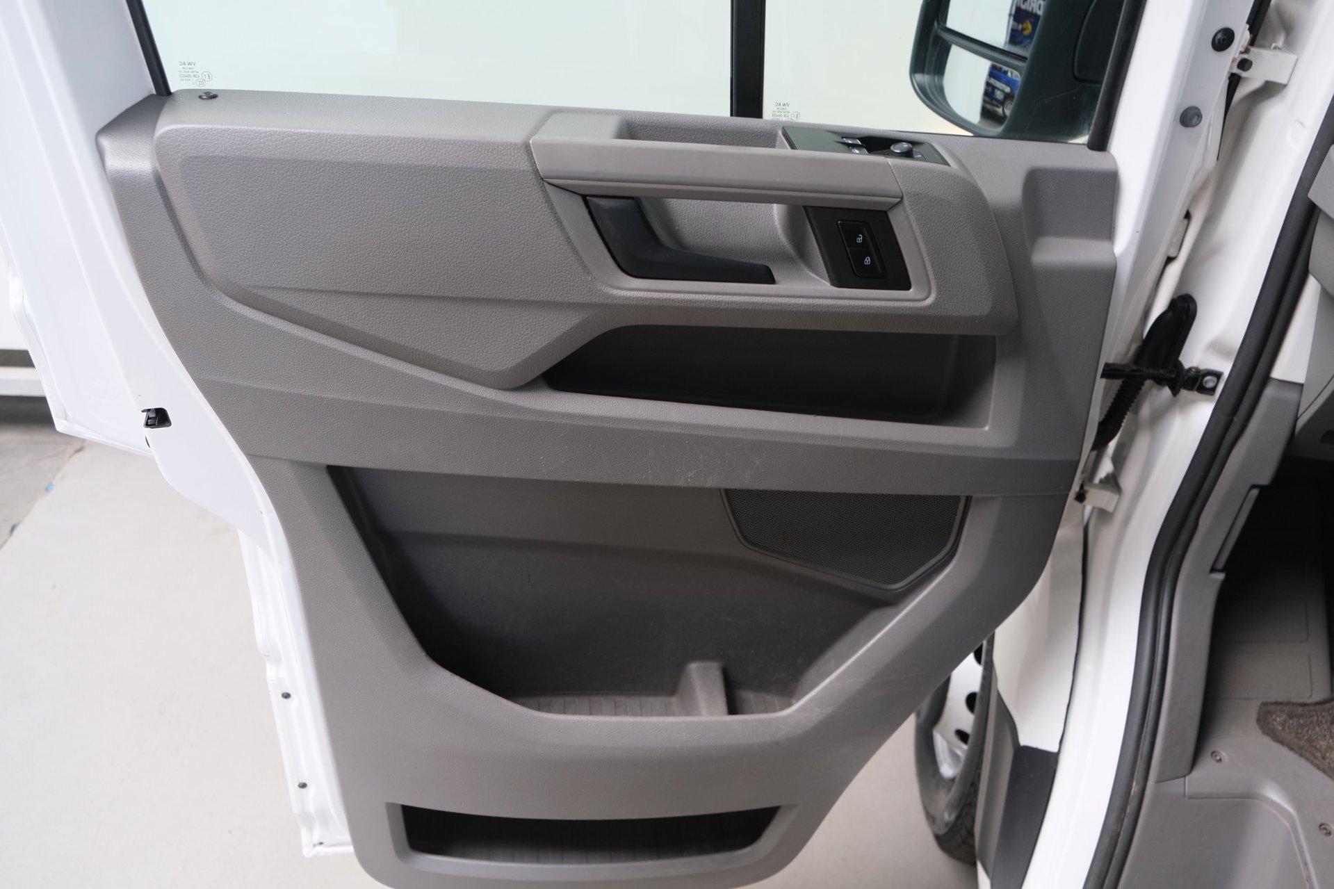Volkswagen Crafter 50 2.0 TDI L4 DL DC Comfortline Pick-Up (2020), foto 17