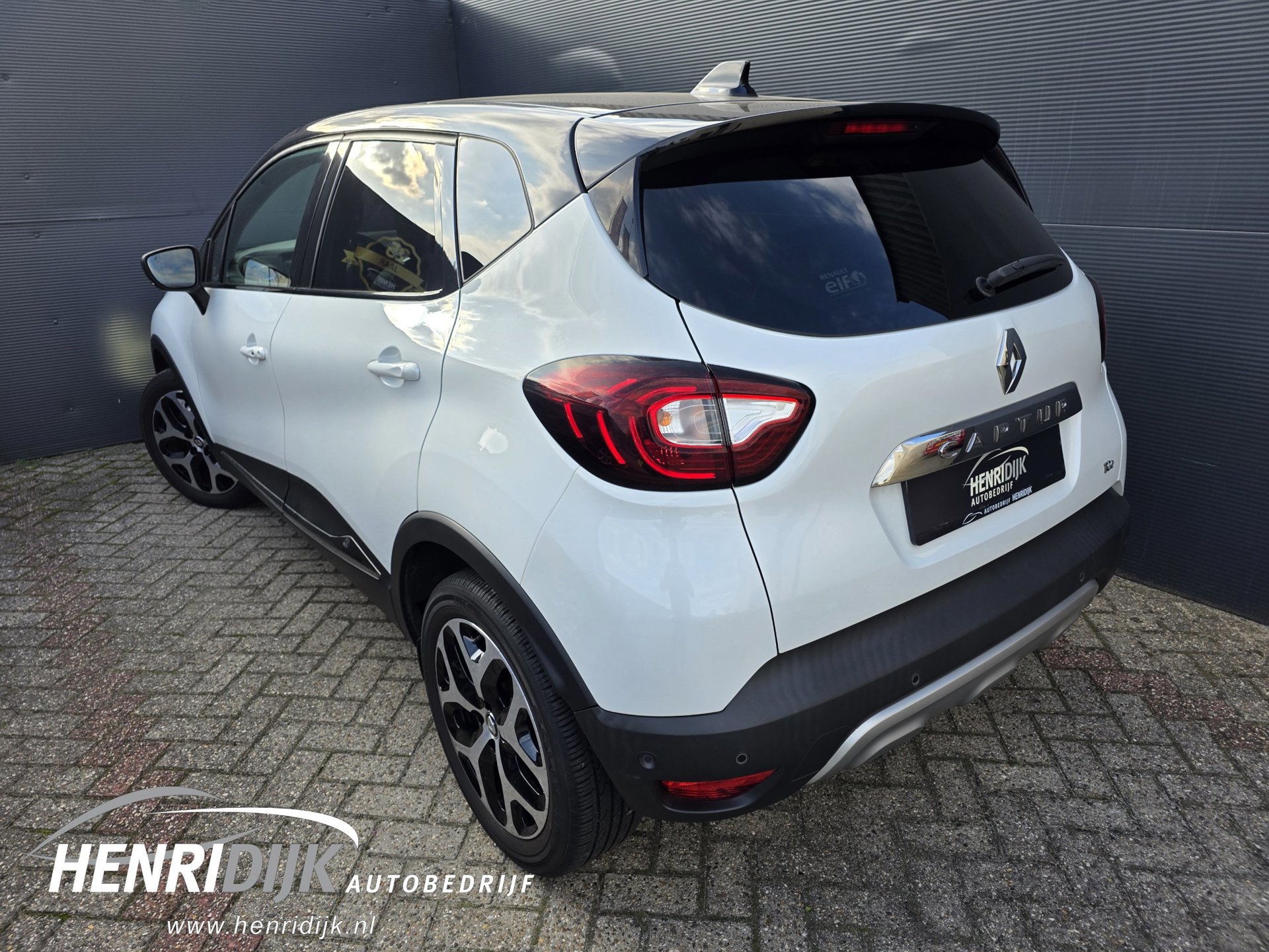Renault Captur 1.2 TCe Crossborder (2017), foto 2