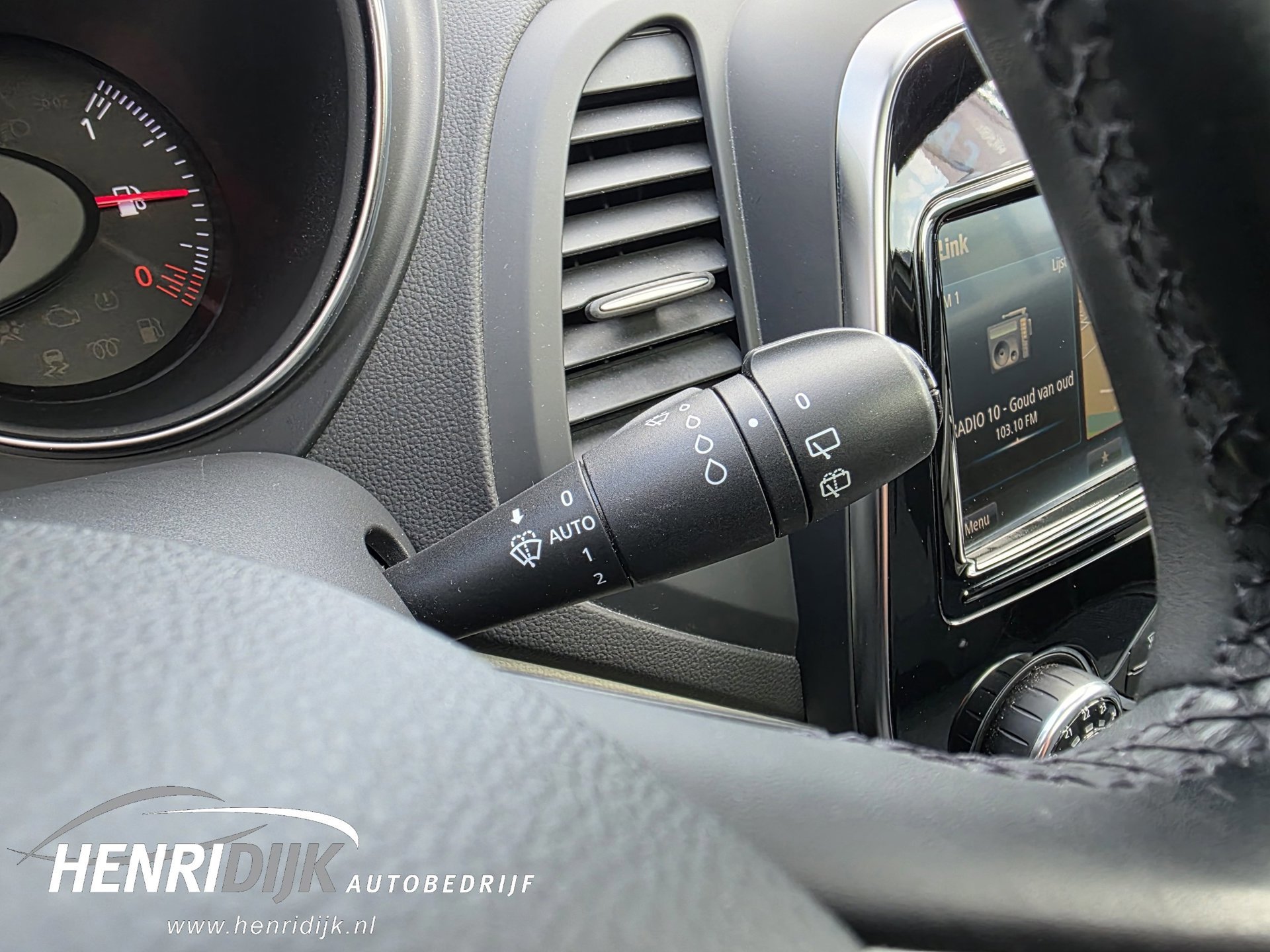 Renault Captur 1.2 TCe Crossborder (2017), foto 20