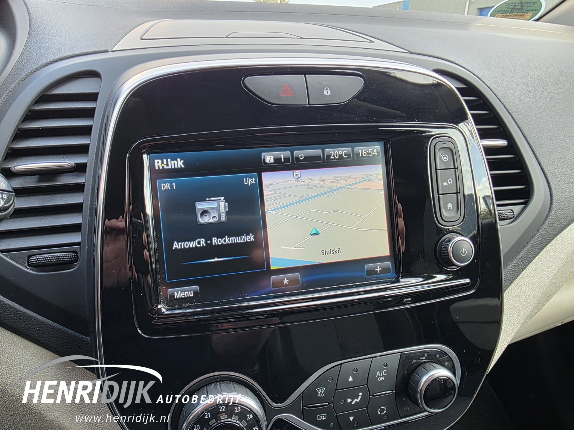 Renault Captur 1.2 TCe Crossborder (2017), foto 25