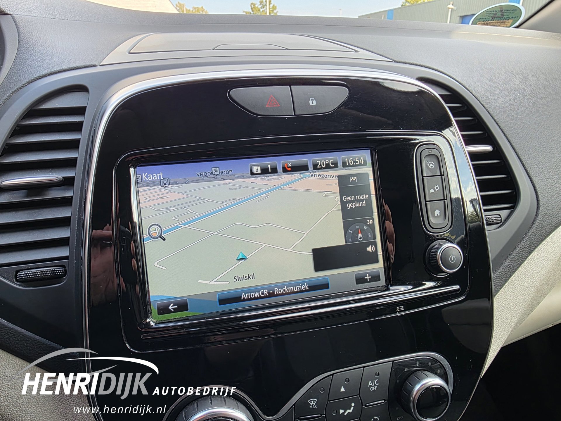 Renault Captur 1.2 TCe Crossborder (2017), foto 26