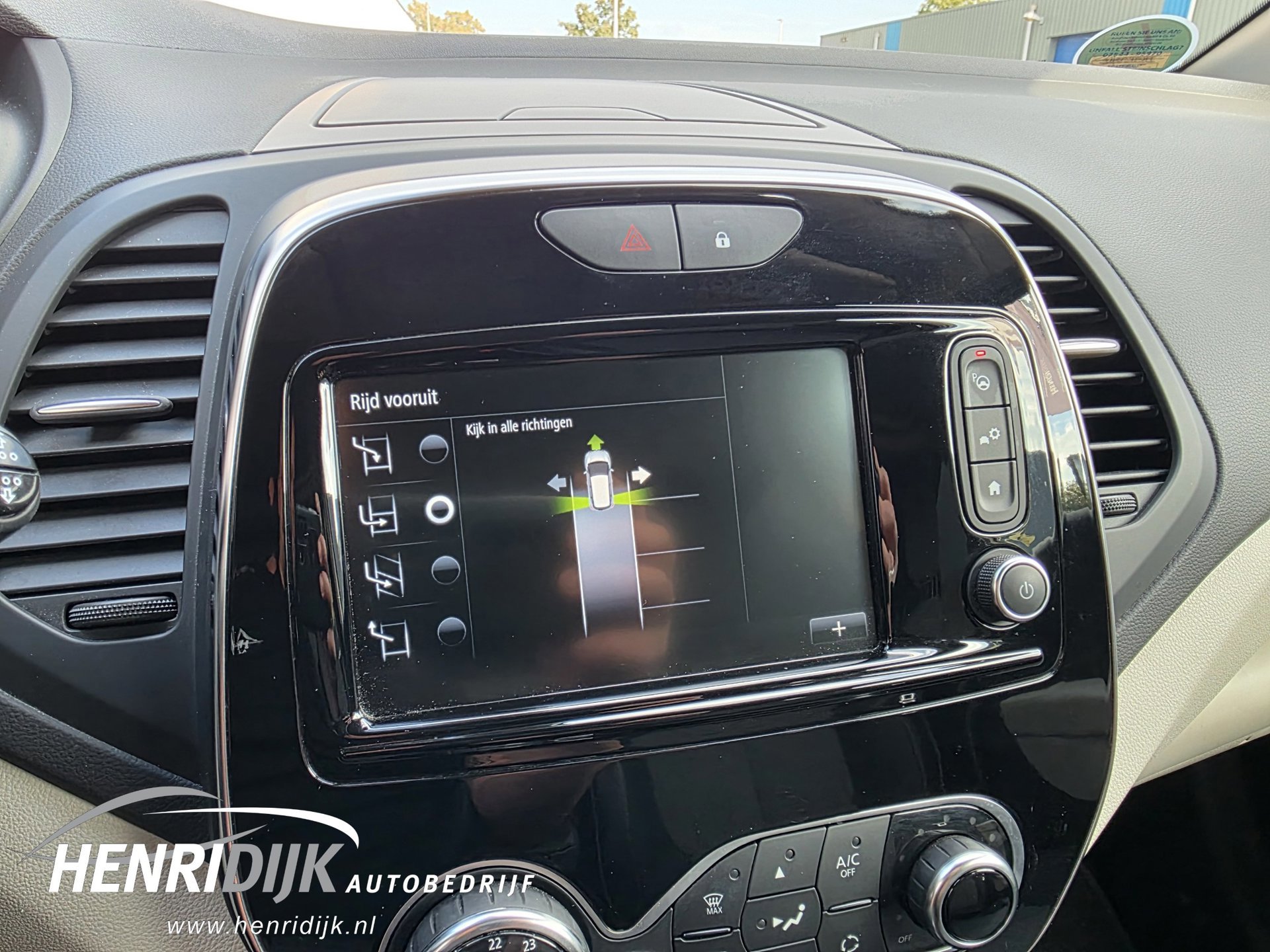 Renault Captur 1.2 TCe Crossborder (2017), foto 27
