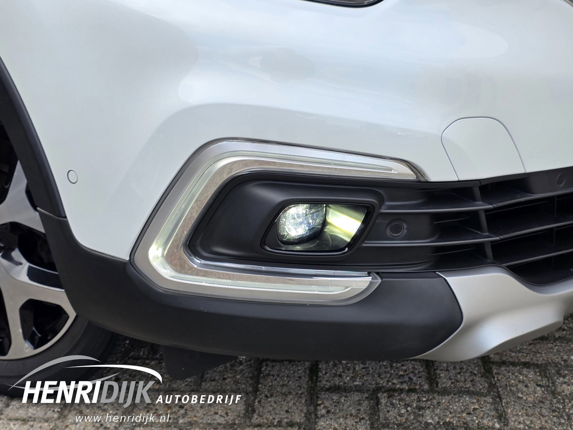 Renault Captur 1.2 TCe Crossborder (2017), foto 4