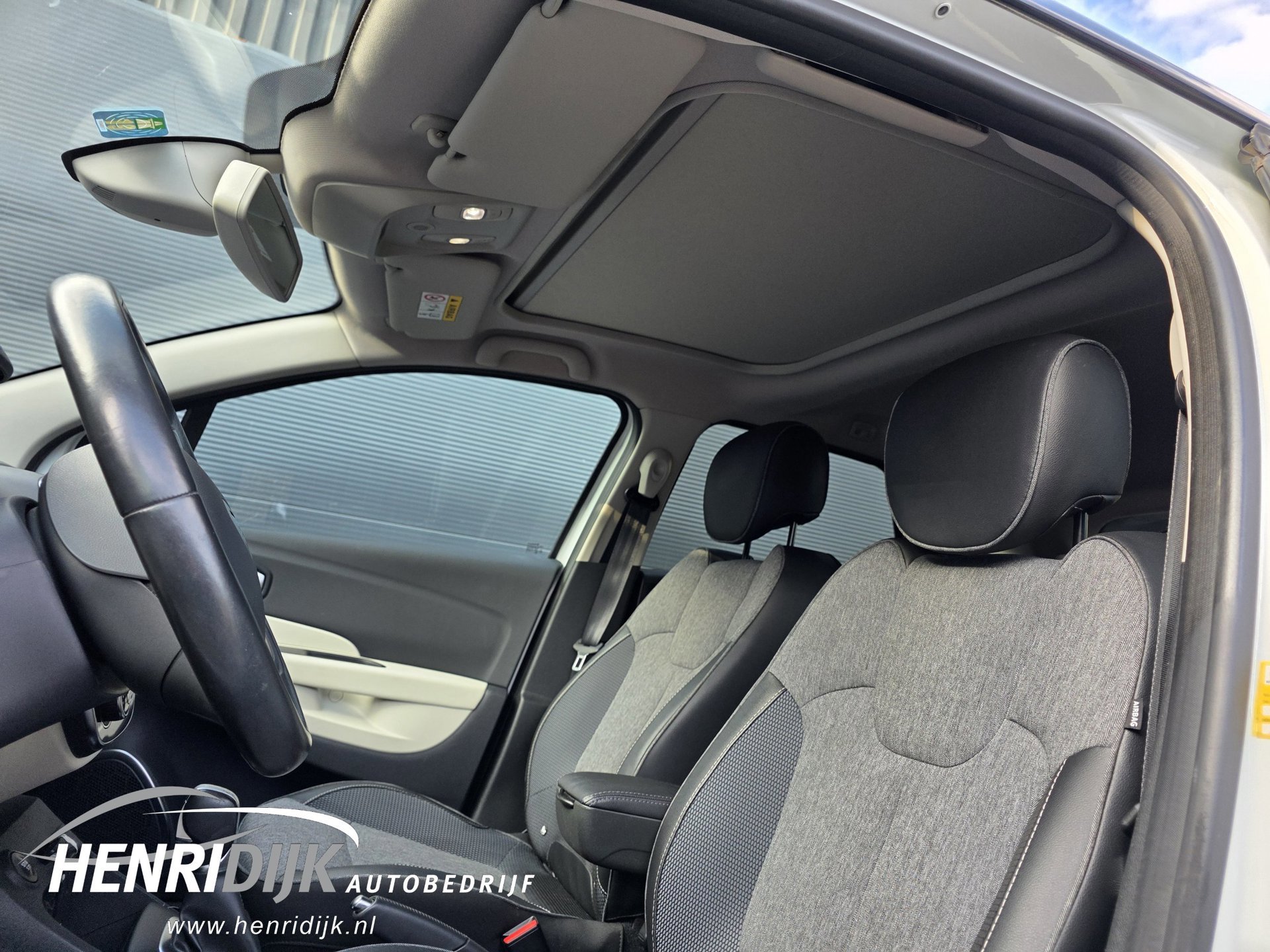 Renault Captur 1.2 TCe Crossborder (2017), foto 40