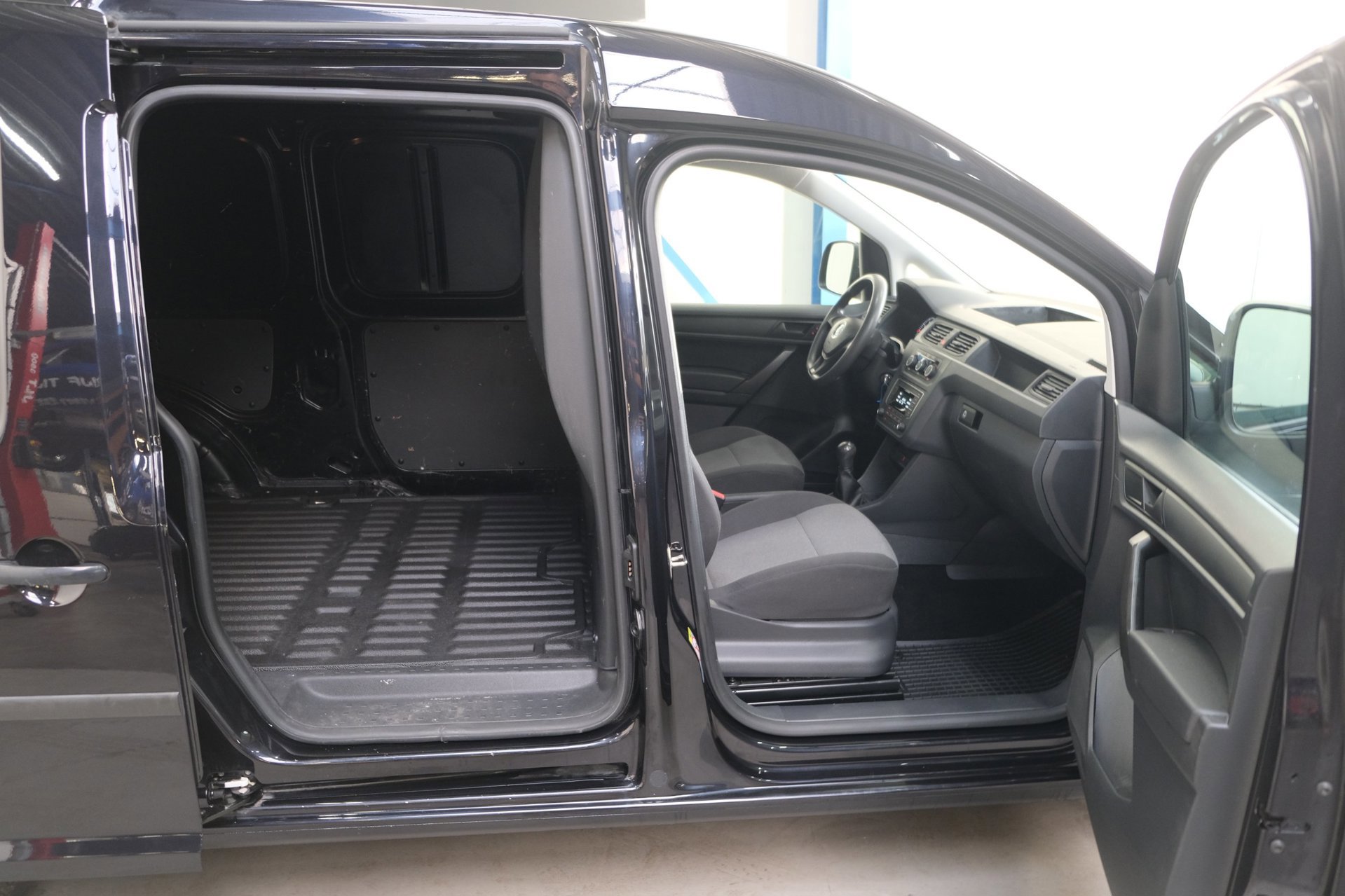 Volkswagen Caddy Maxi 1.0 TSI (2018), foto 4