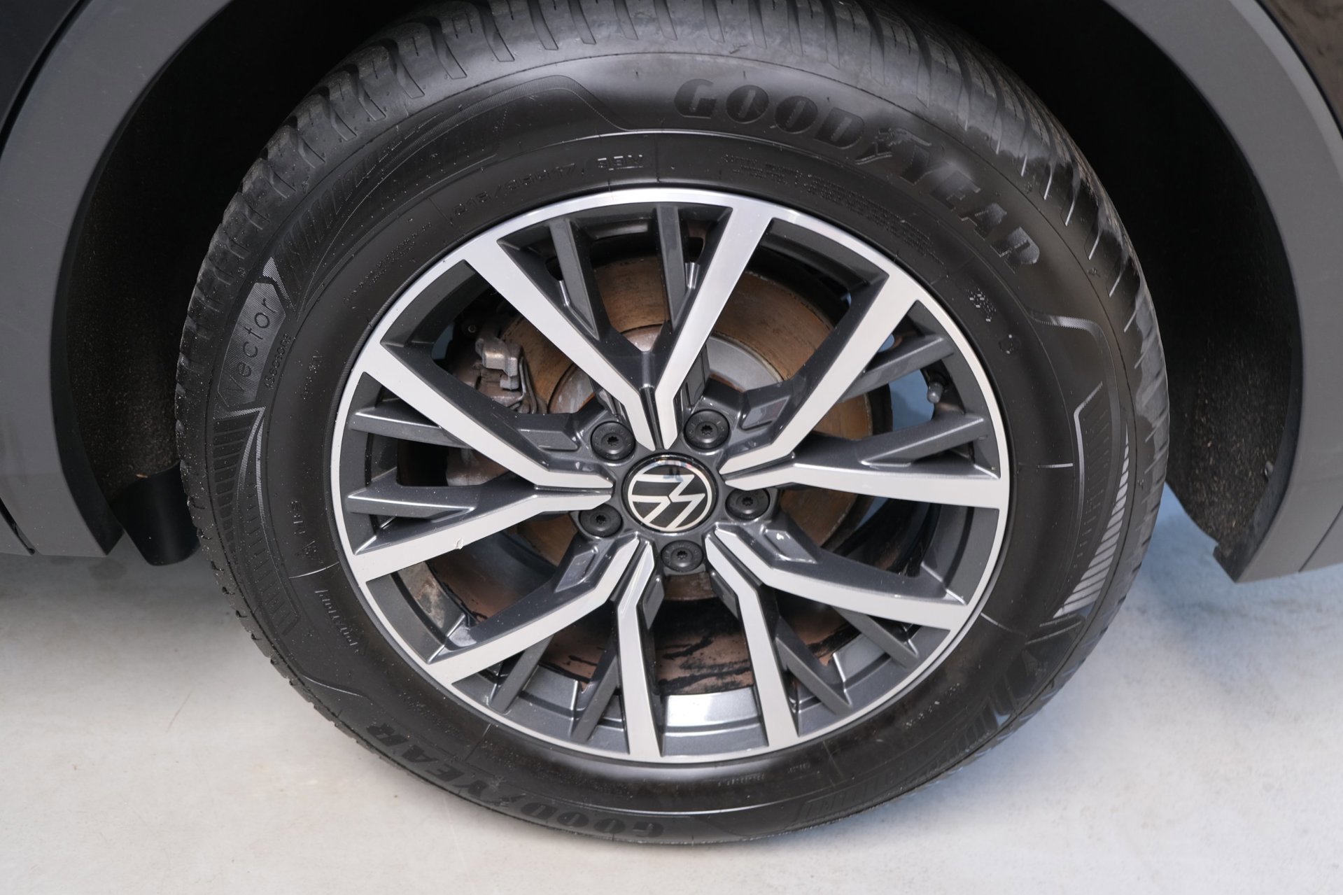 Volkswagen Tiguan 1.5 TSI Life (2021), foto 28