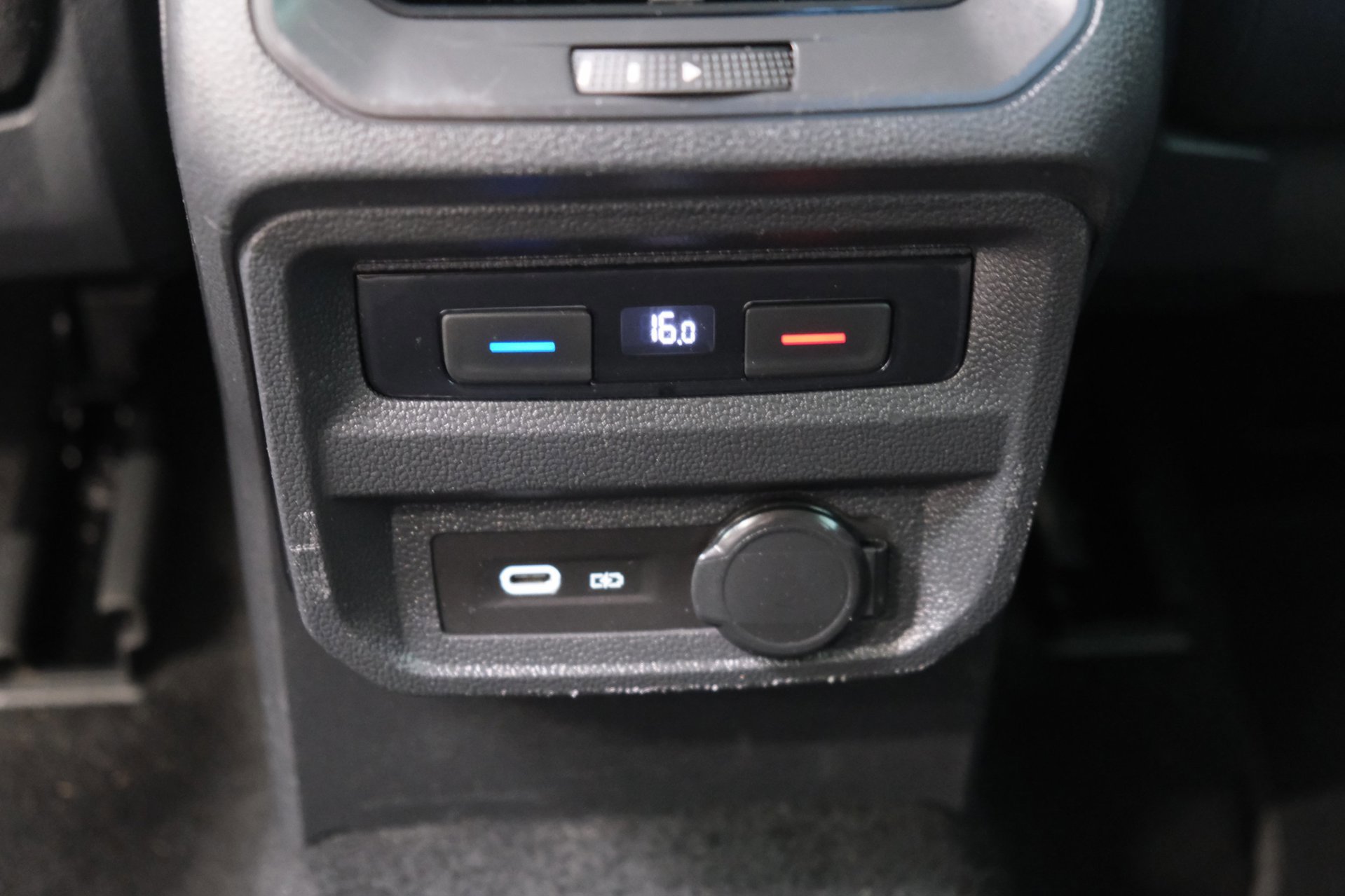 Volkswagen Tiguan 1.5 TSI Life (2021), foto 10