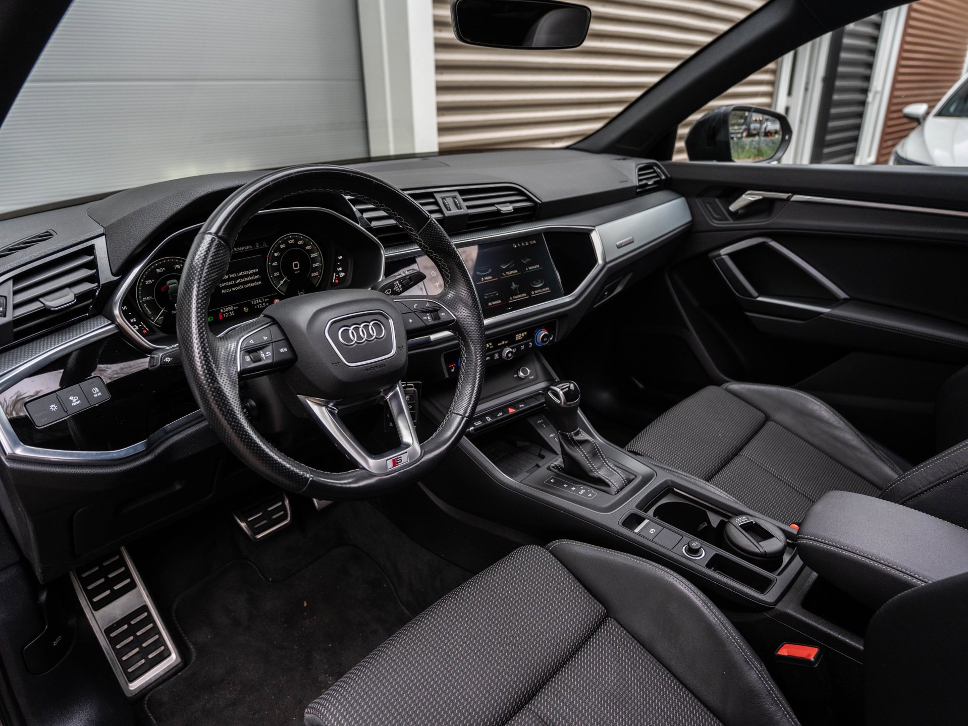 Audi Q3 Sportback 45 TFSI e S Edition (2023), foto 15