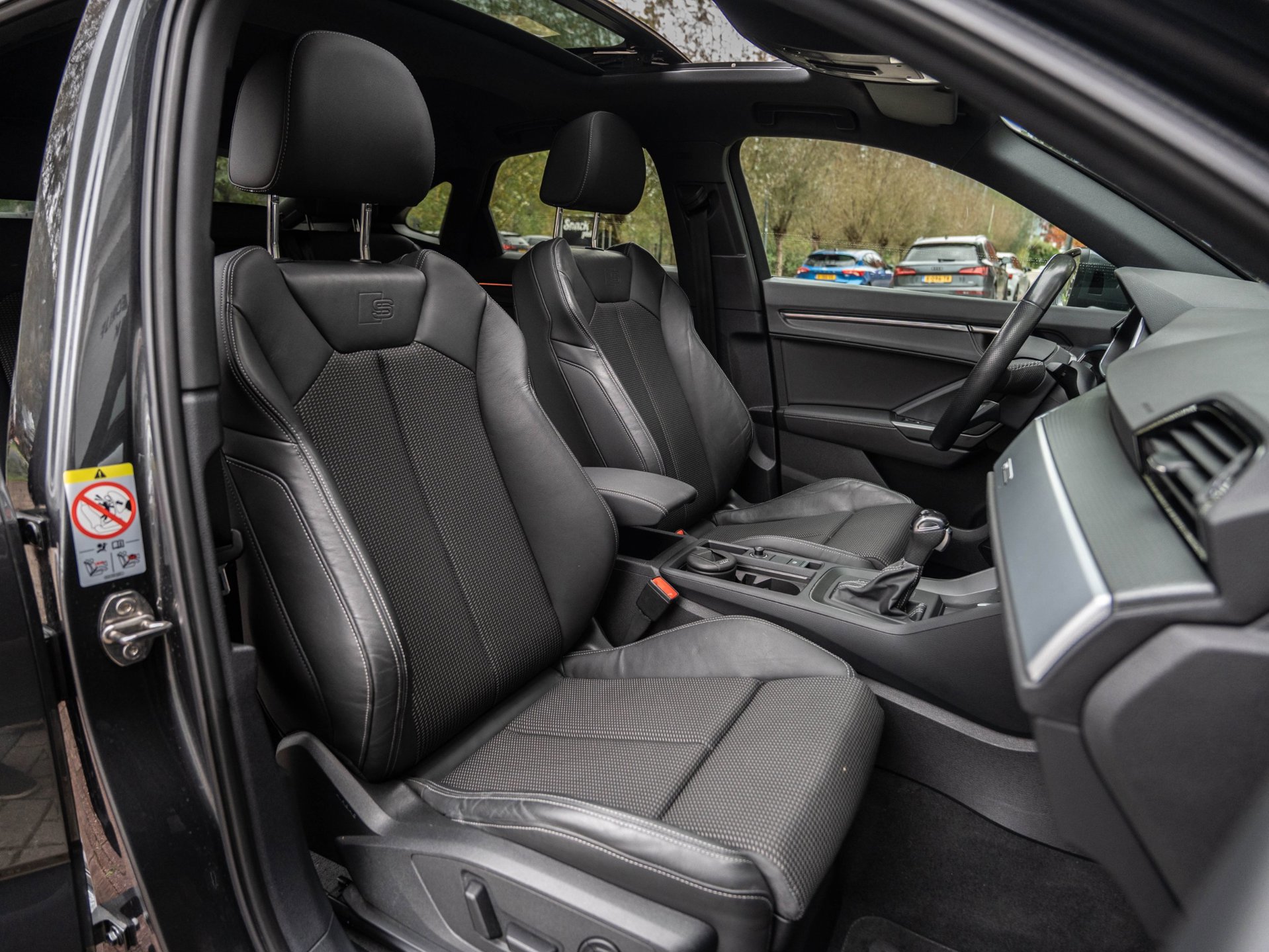 Audi Q3 Sportback 45 TFSI e S Edition (2023), foto 19