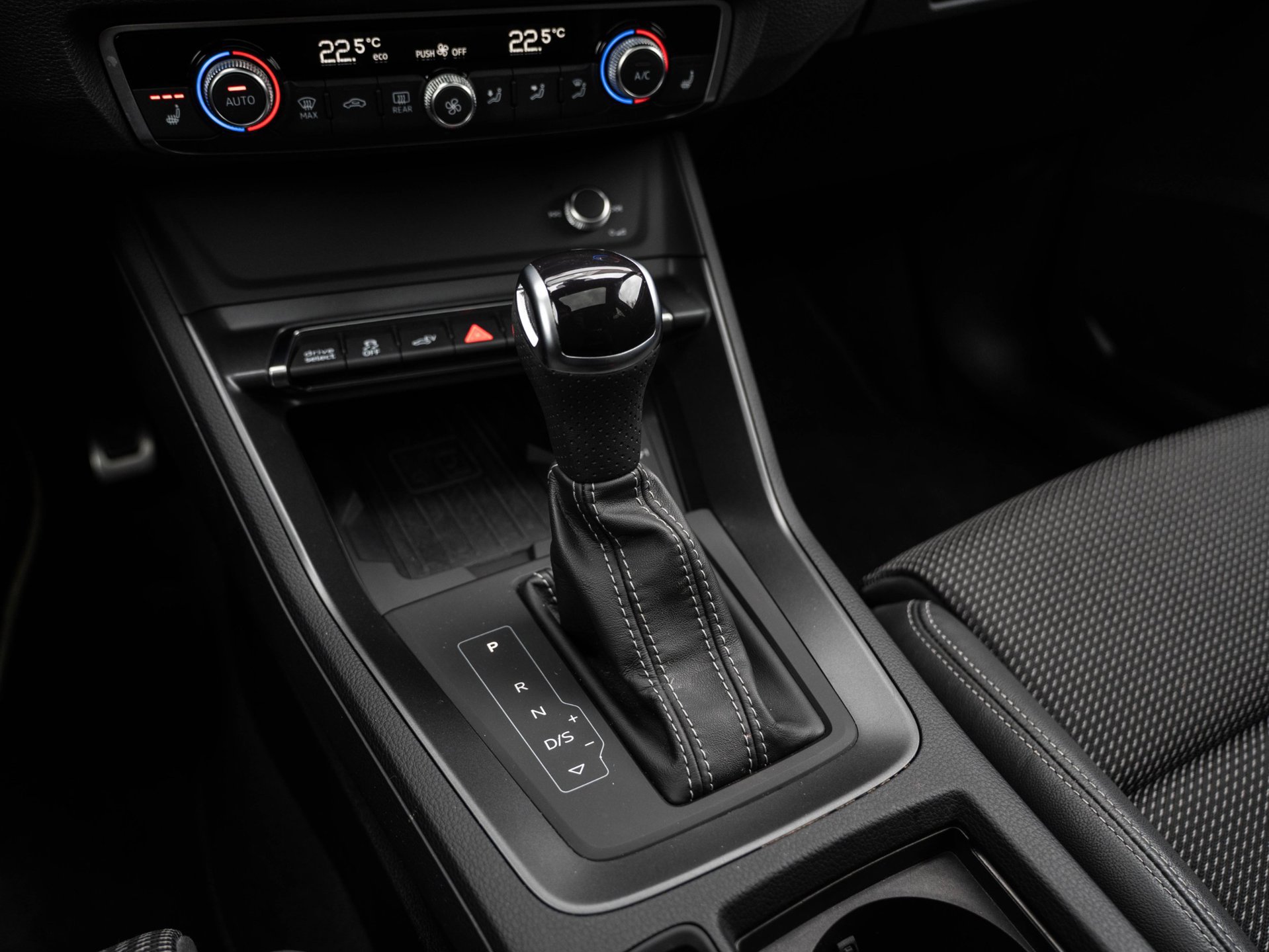 Audi Q3 Sportback 45 TFSI e S Edition (2023), foto 26