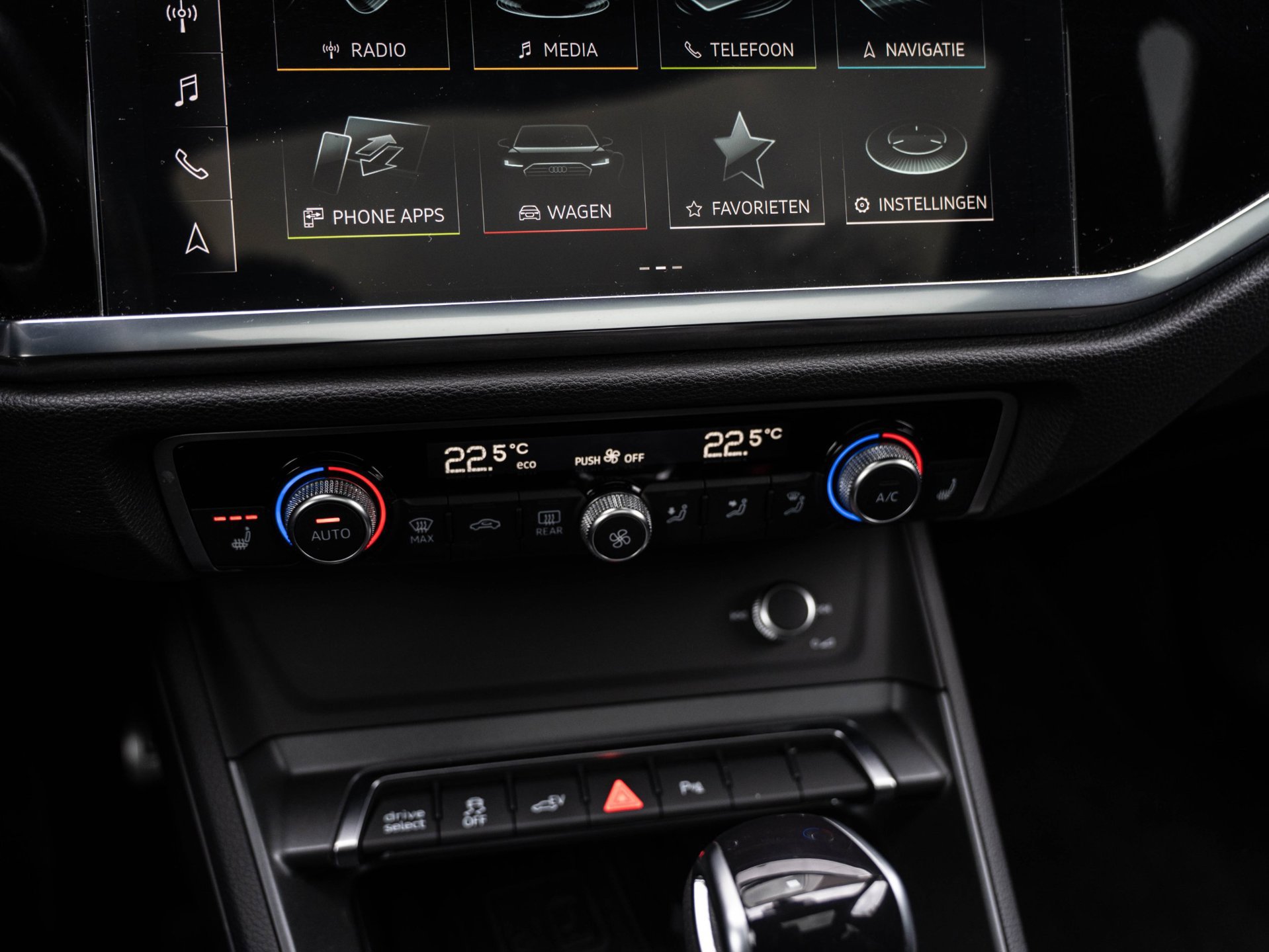 Audi Q3 Sportback 45 TFSI e S Edition (2023), foto 28