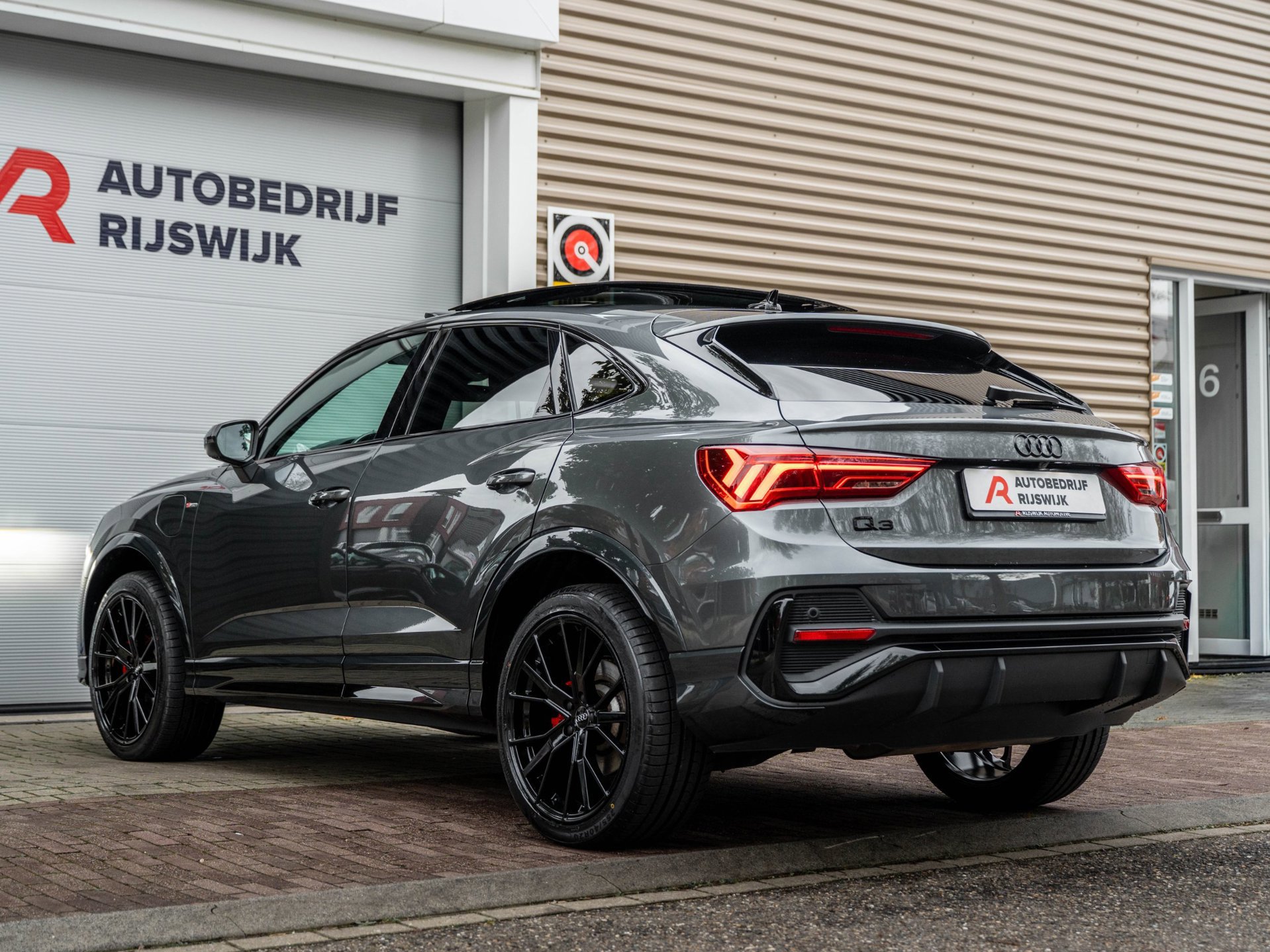 Audi Q3 Sportback 45 TFSI e S Edition (2023), foto 9