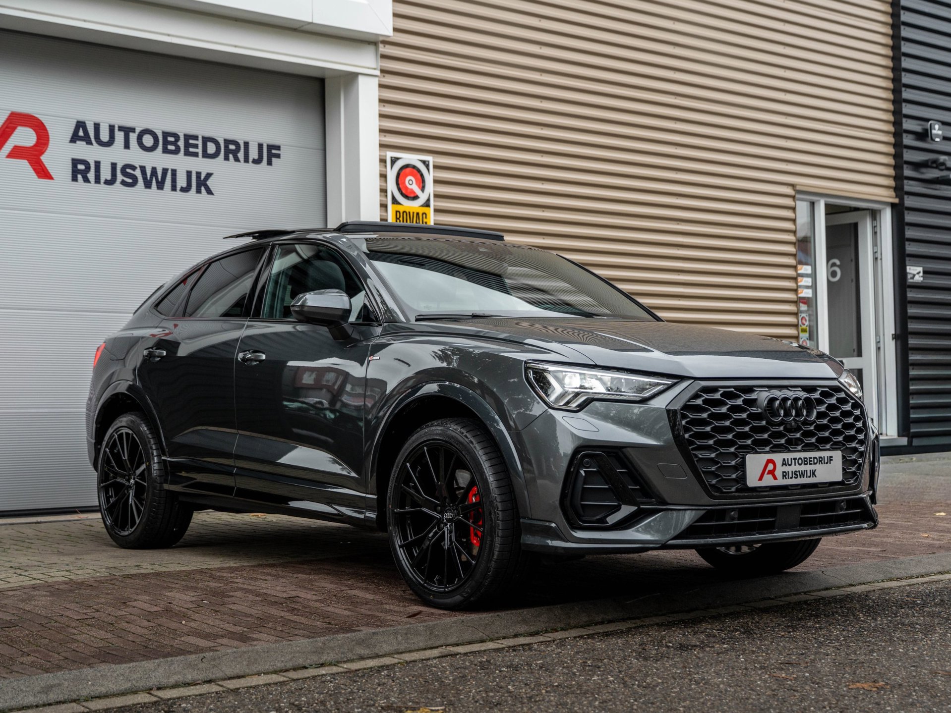 Audi Q3 Sportback 45 TFSI e S Edition (2023), foto 10