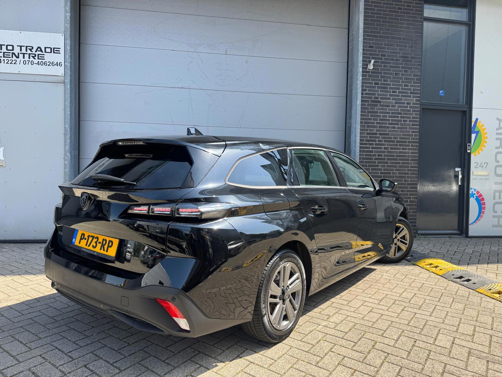 Peugeot 308 SW 1.2 PureTech Active Pack Business (2022), foto 2
