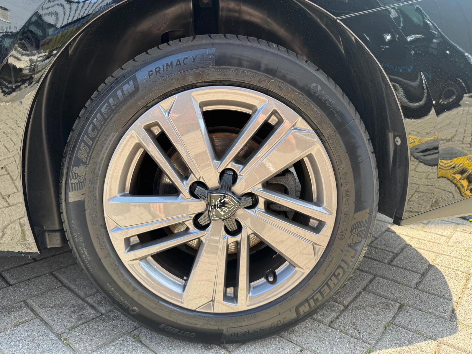 Peugeot 308 SW 1.2 PureTech Active Pack Business (2022), foto 22