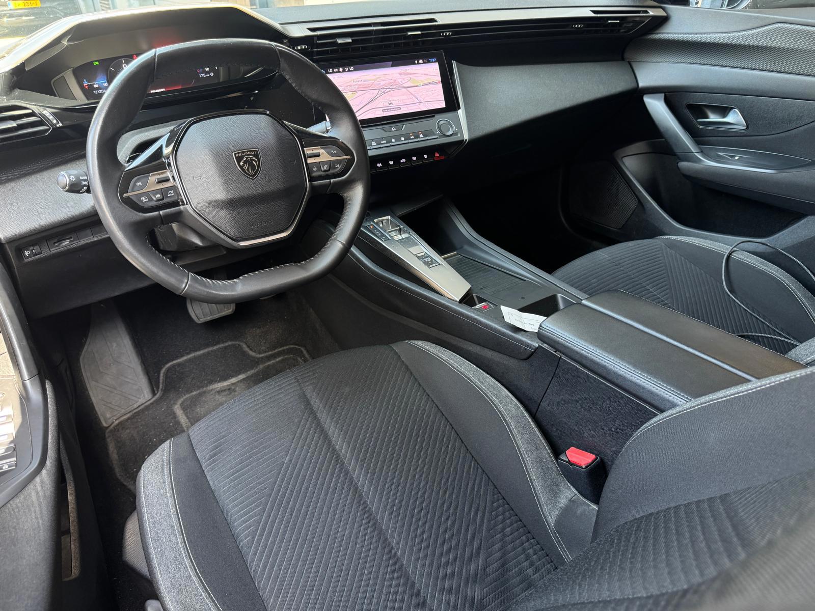 Peugeot 308 SW 1.2 PureTech Active Pack Business (2022), foto 6