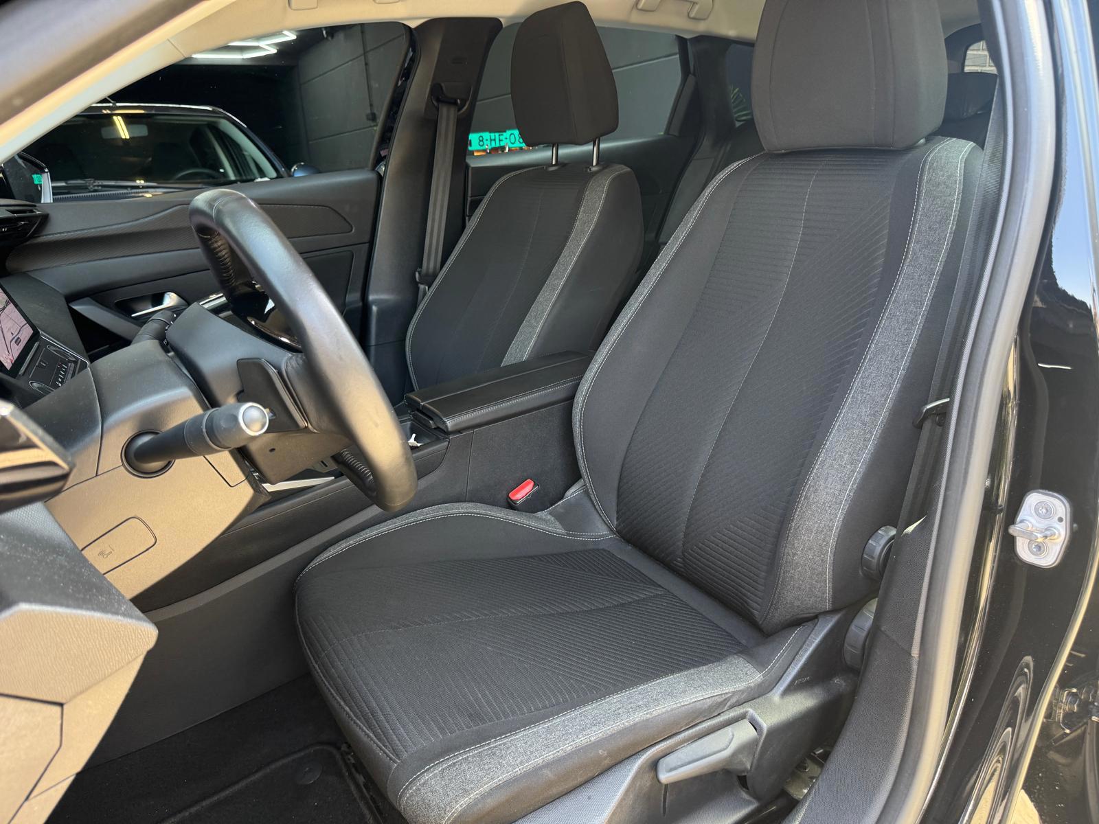 Peugeot 308 SW 1.2 PureTech Active Pack Business (2022), foto 10