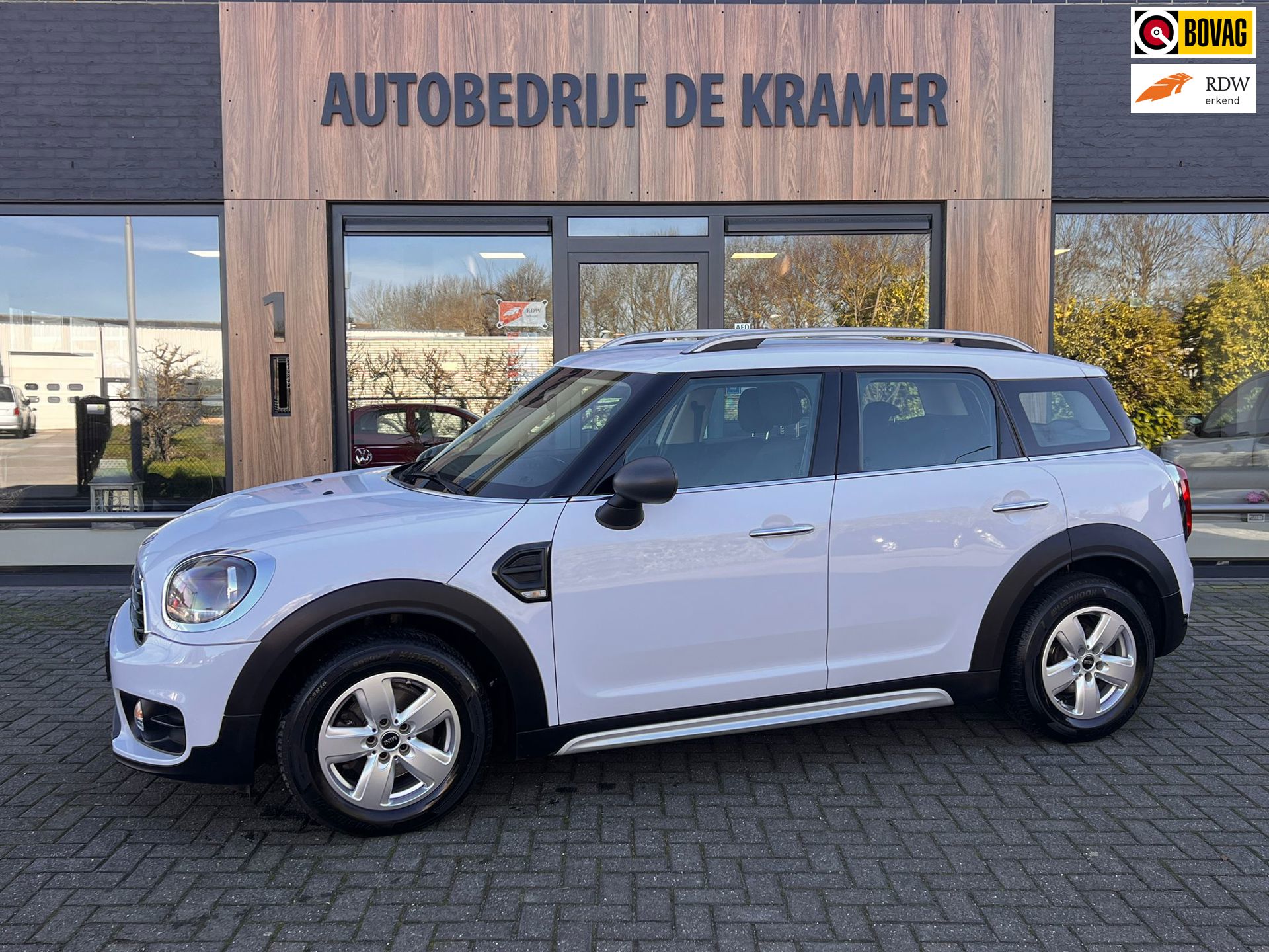 Mini Countryman 1.5 One Salt (2017), foto 1