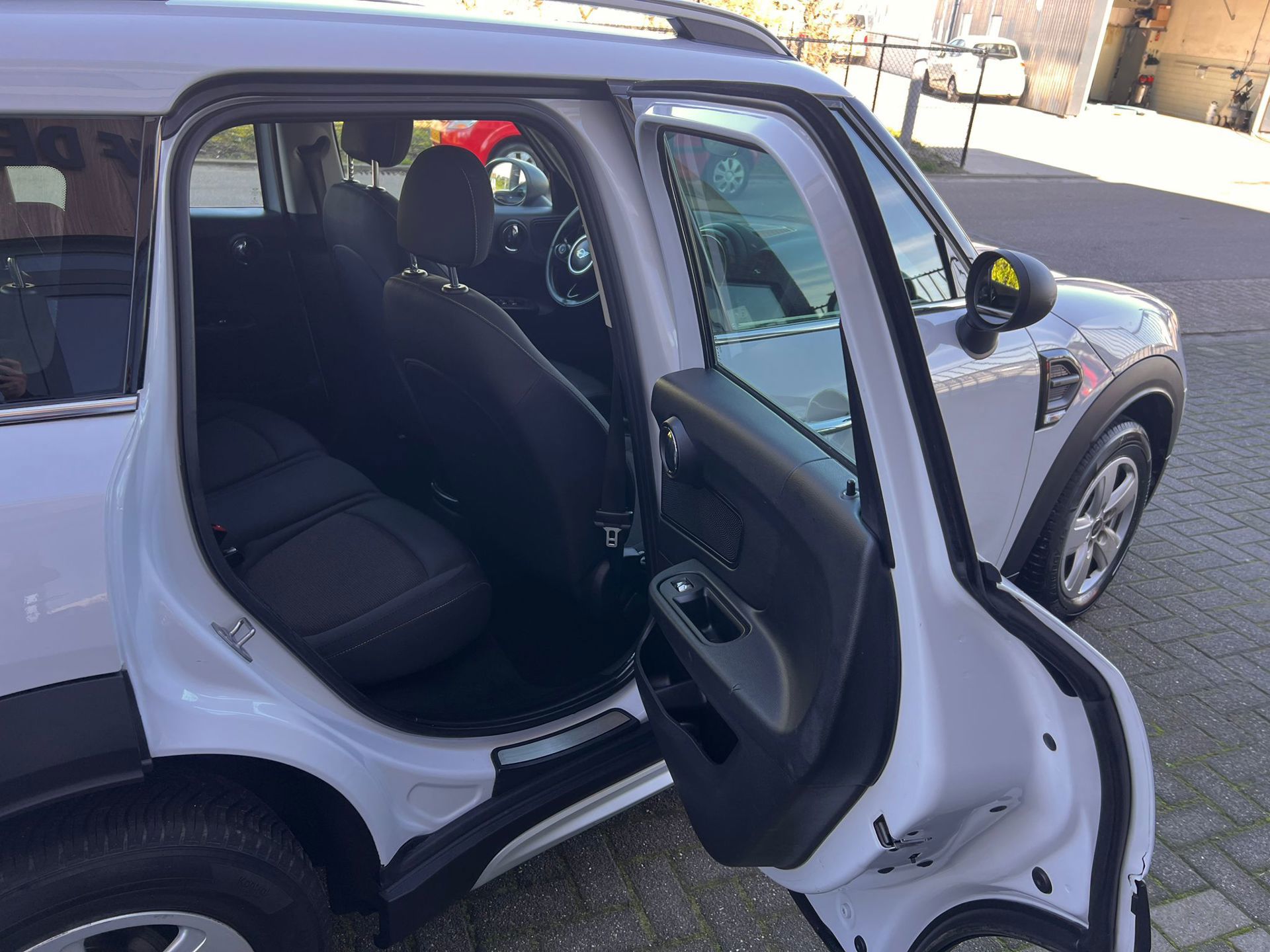 Mini Countryman 1.5 One Salt (2017), foto 9