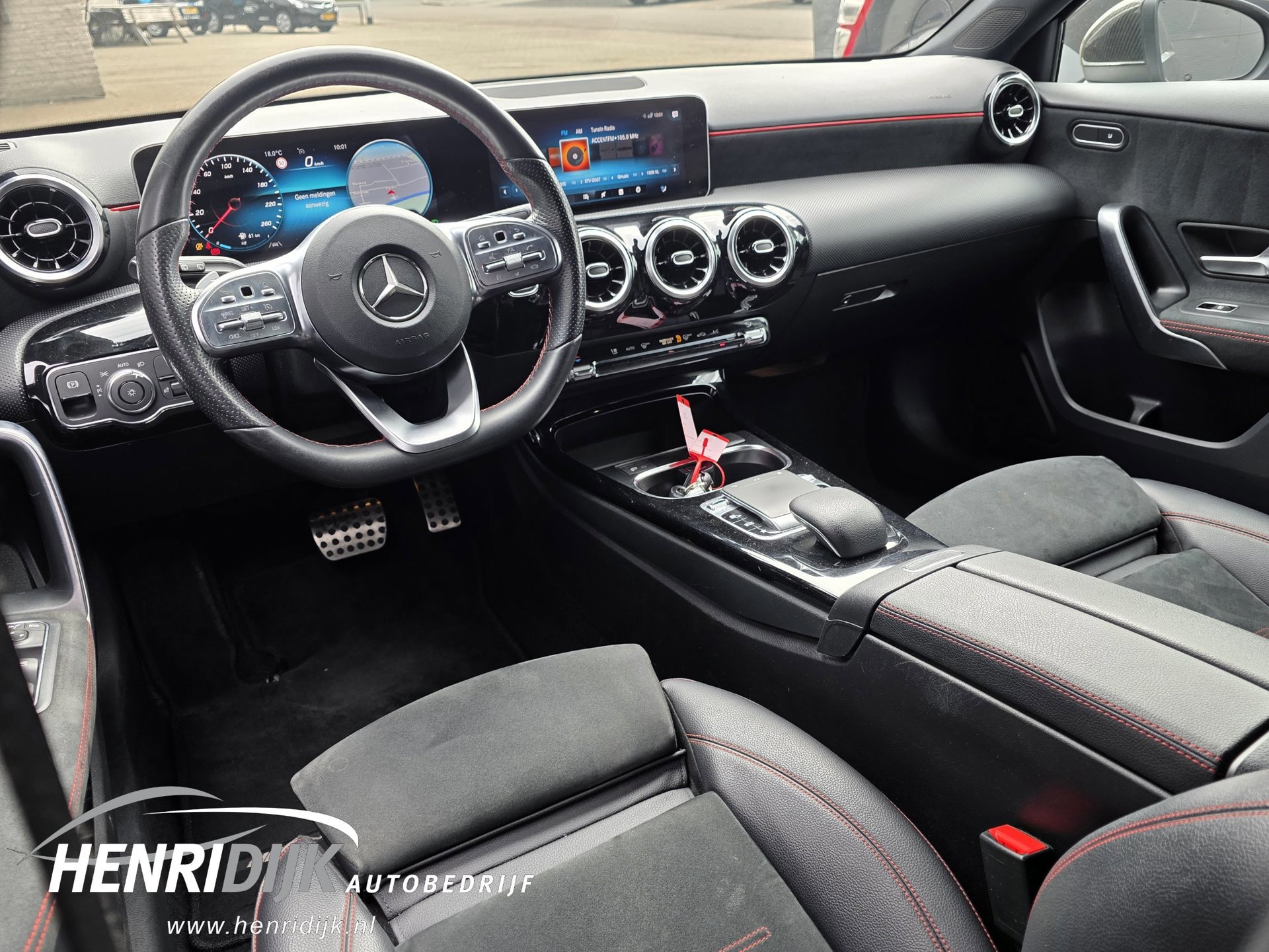 Mercedes-Benz A-klasse 250 Advantage AMG Widescreen (2018), foto 13