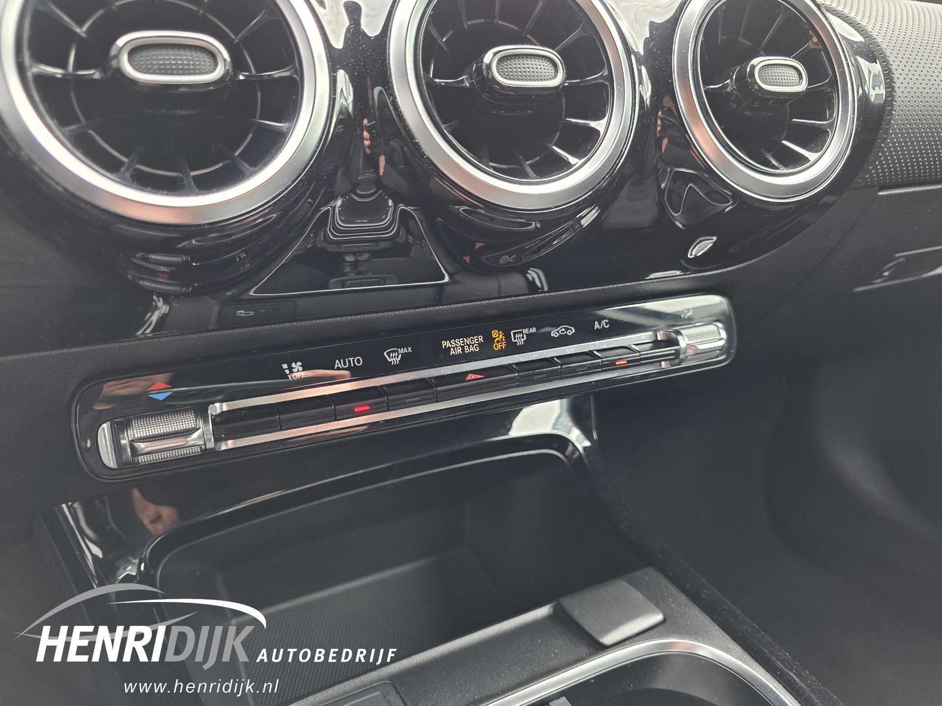 Mercedes-Benz A-klasse 250 Advantage AMG Widescreen (2018), foto 36