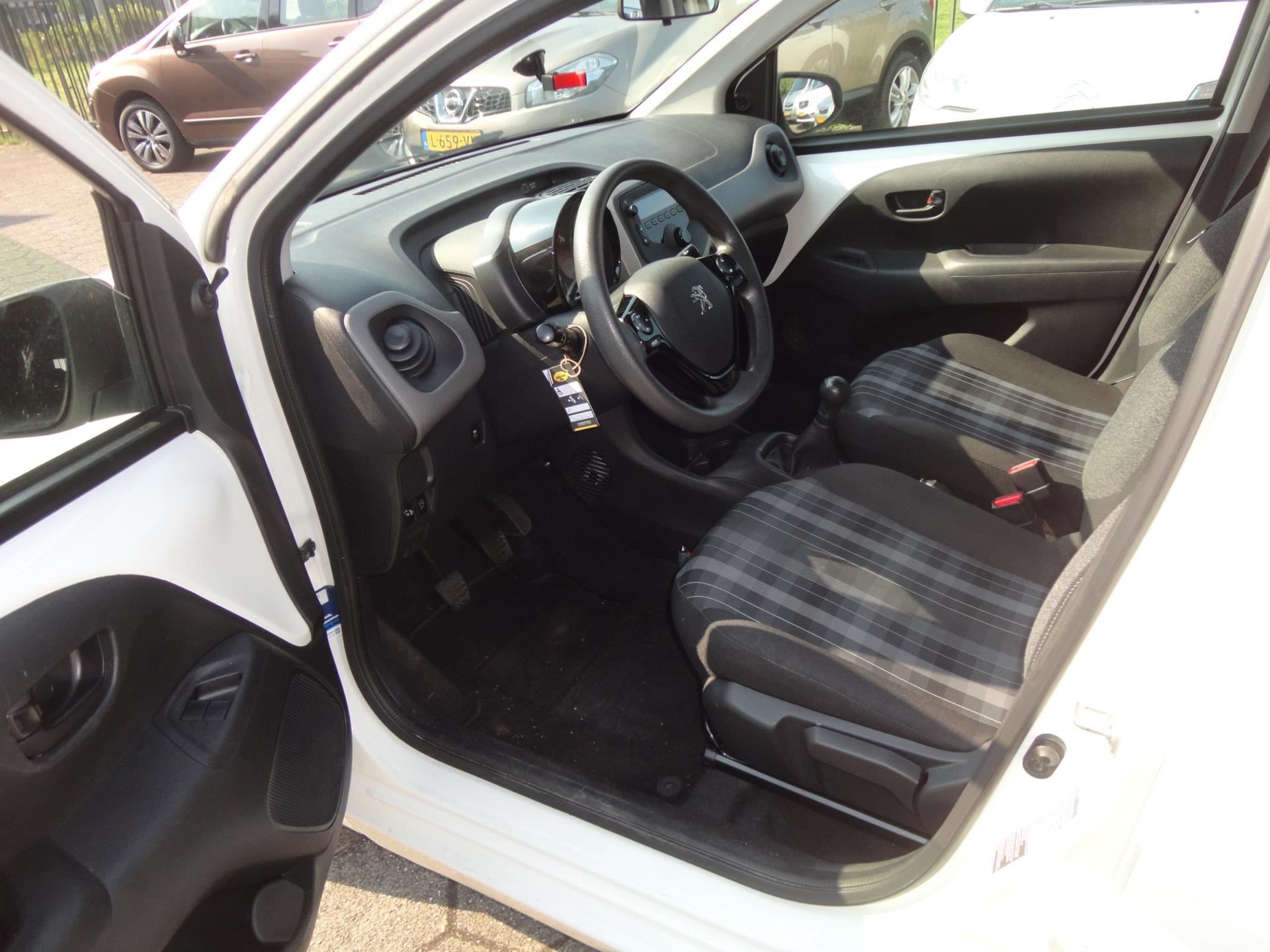 Peugeot 108 1.0 e-VTi Active (2019), foto 7