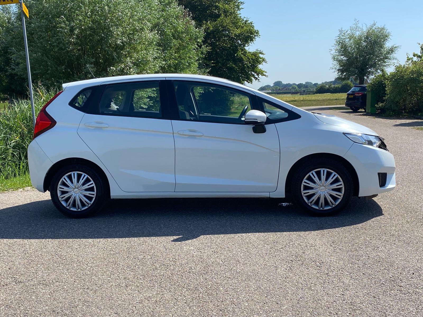 Honda Jazz 1.3 i-VTEC Trend 1e (2016), foto 17
