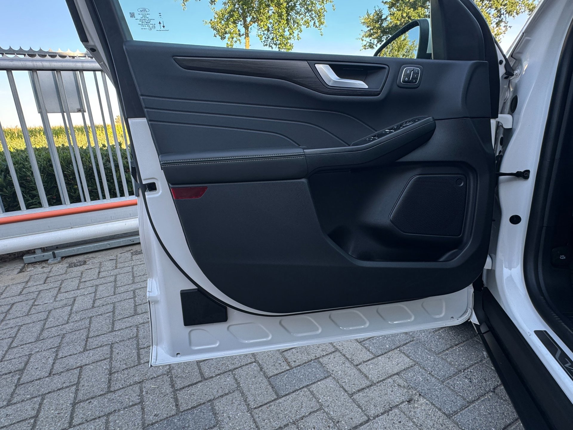 Ford Kuga 2.5 PHEV ST-Line X Vignale (2023), foto 11