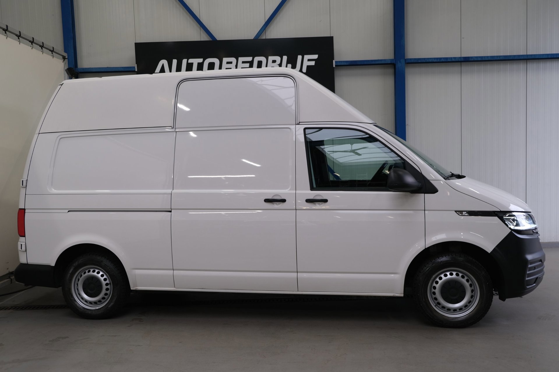 Volkswagen Transporter 2.0 TDI L2H2 30 (2020), foto 2