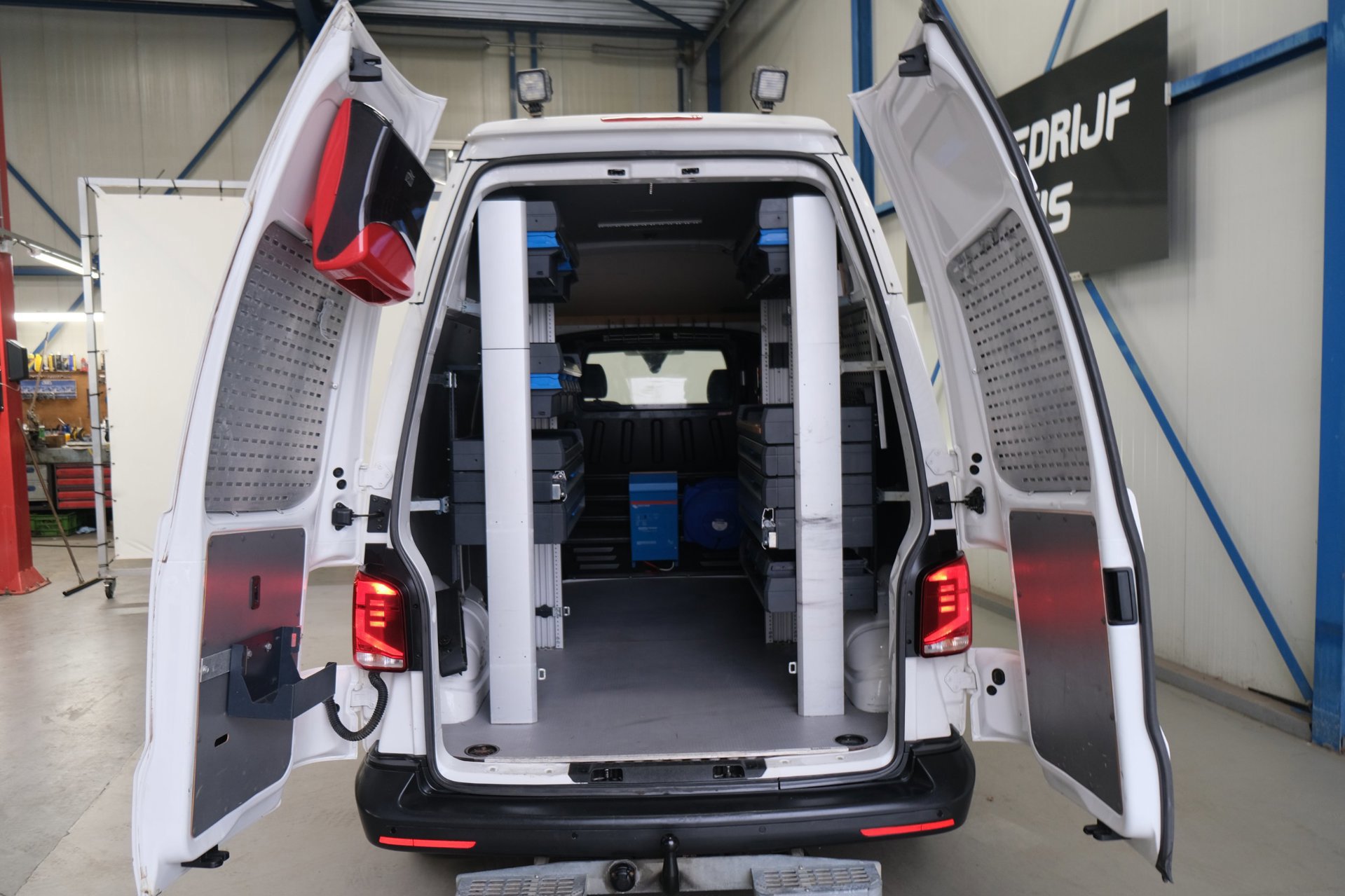 Volkswagen Transporter 2.0 TDI L2H2 30 (2020), foto 16